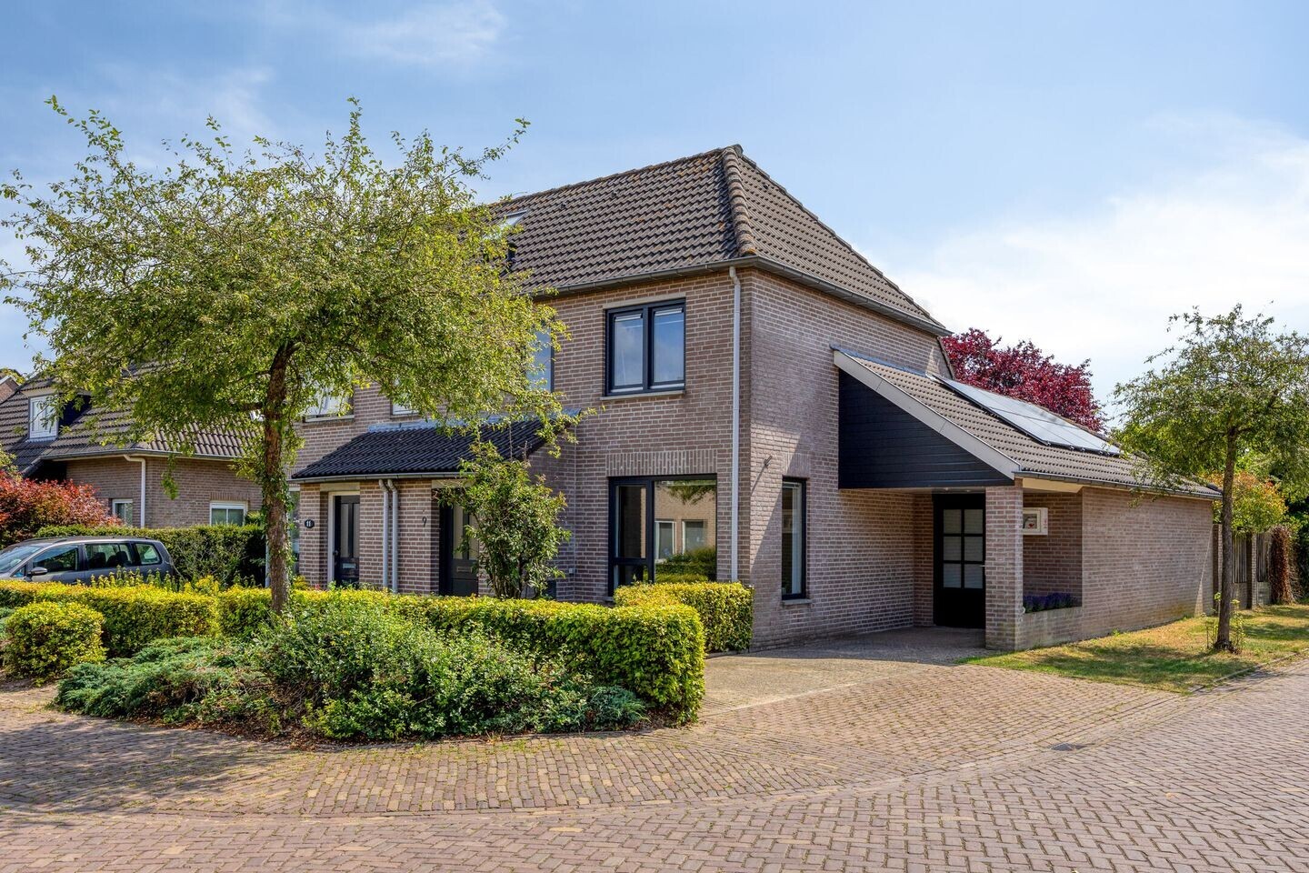 Twee-onder-één-kap te koop: 't Steenwerk 9, Deursen-Dennenburg