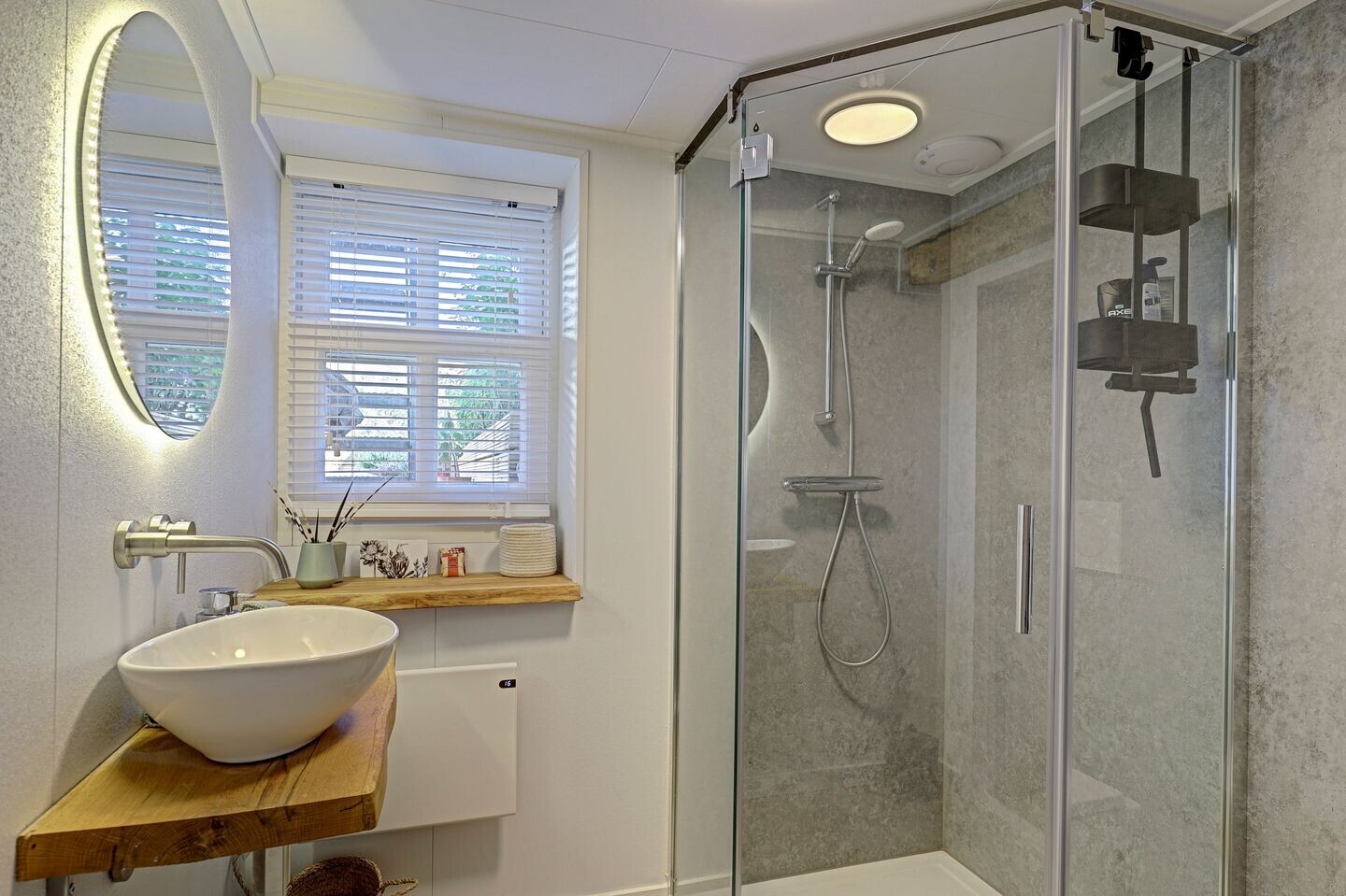 Tussenwoning te koop: Rogstraat 28, Grave