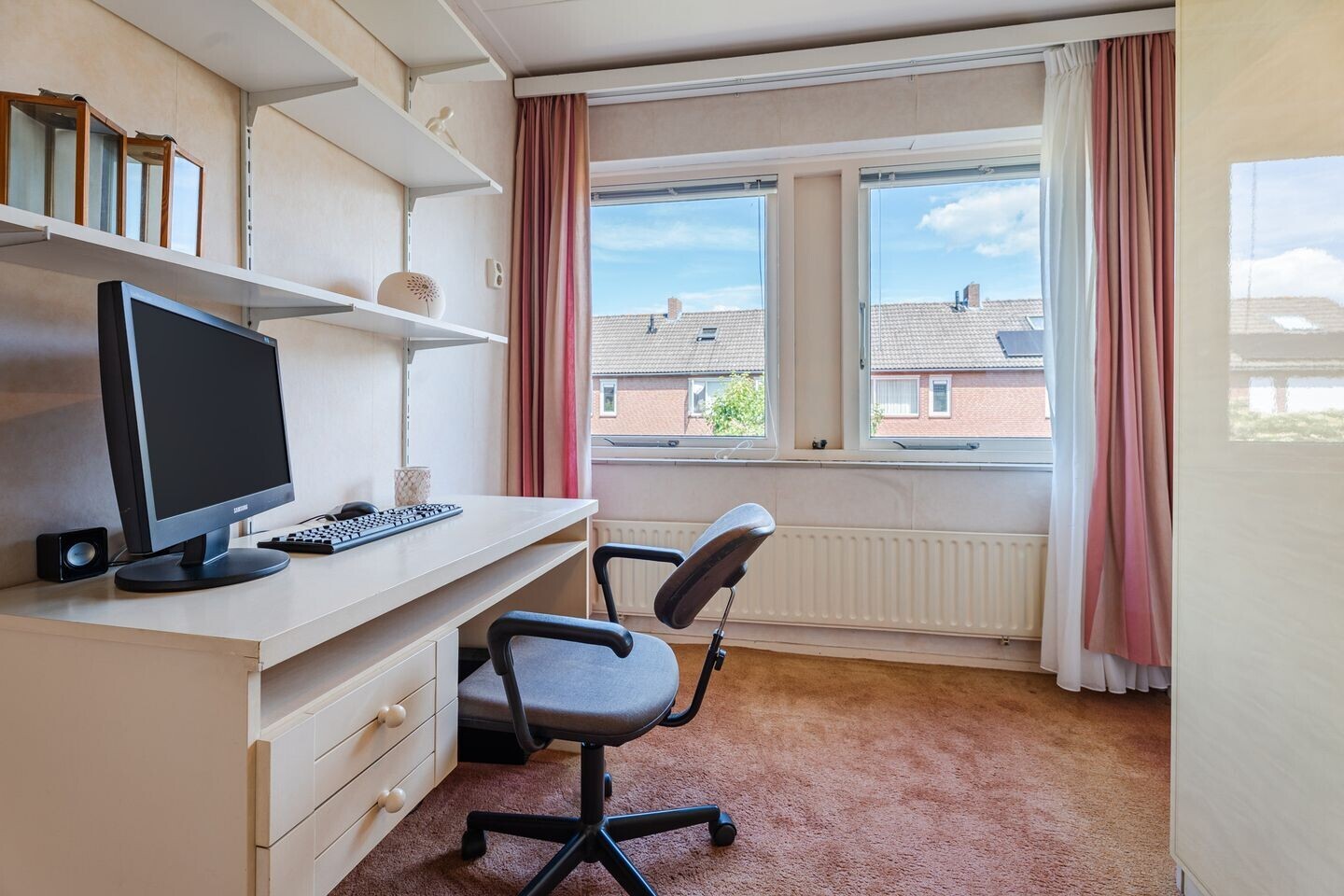 Tussenwoning te koop: de Quaylaan 74, Grave