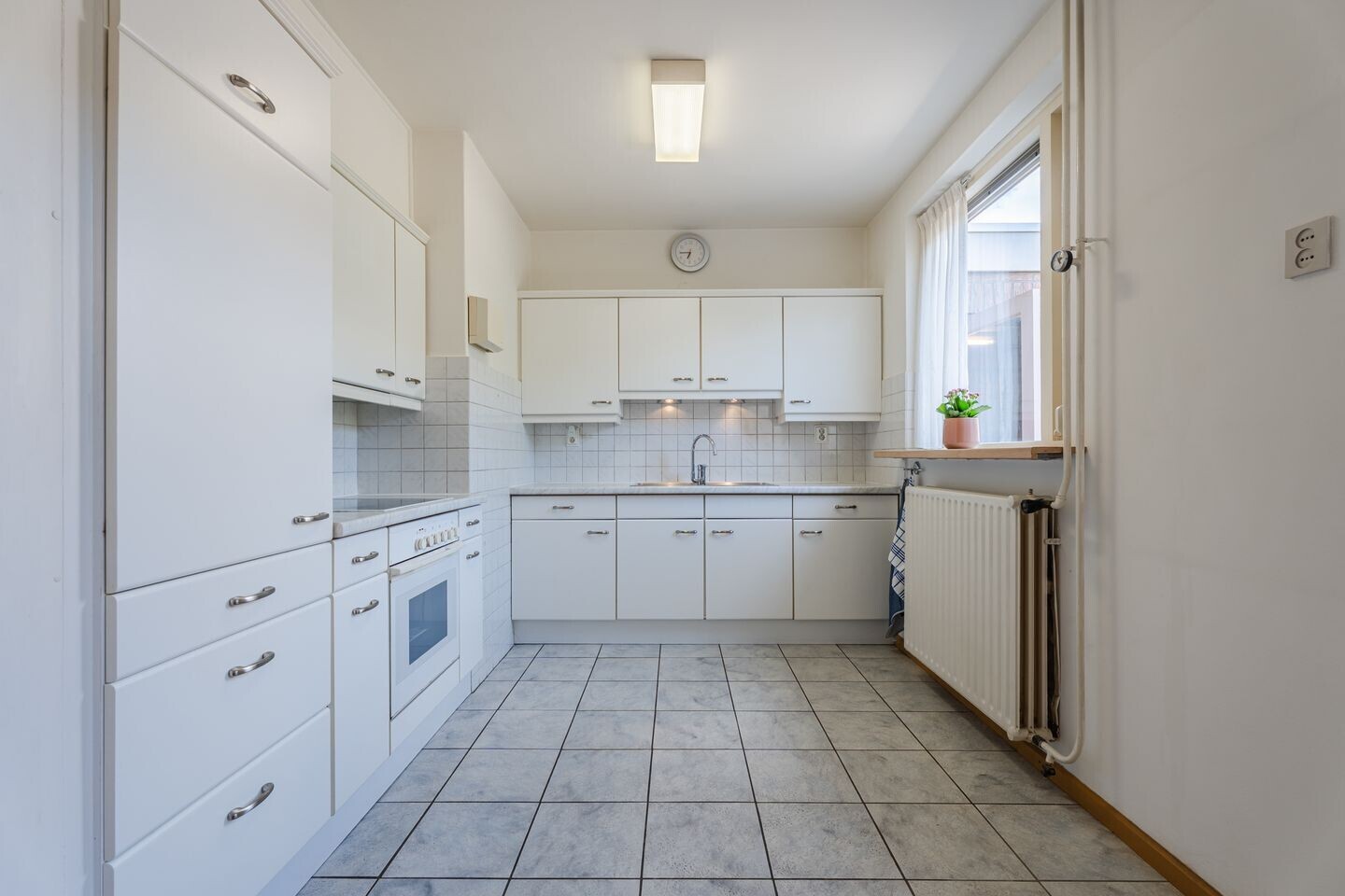 Tussenwoning te koop: de Quaylaan 74, Grave