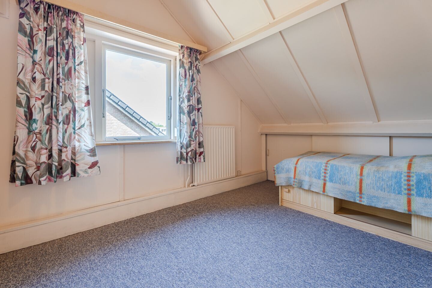 Tussenwoning te koop: de Quaylaan 74, Grave