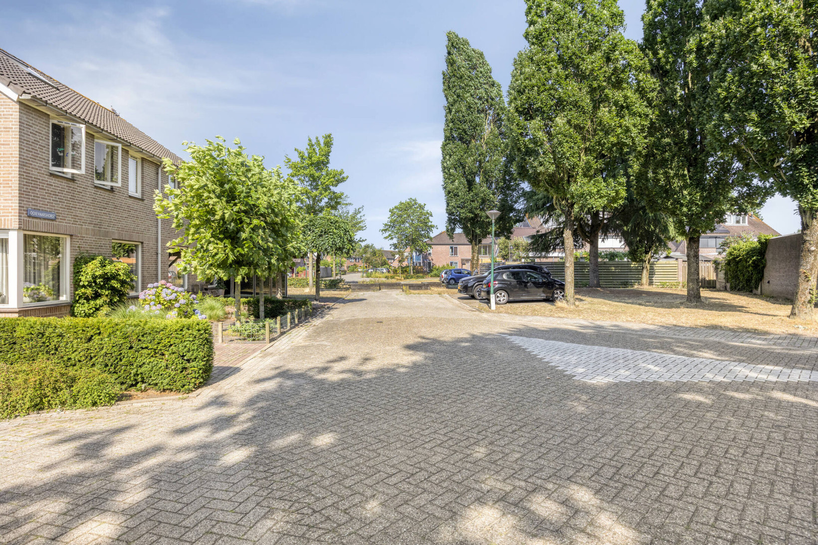 Twee-onder-één-kap te koop: Ooievaarshorst 24, Grave