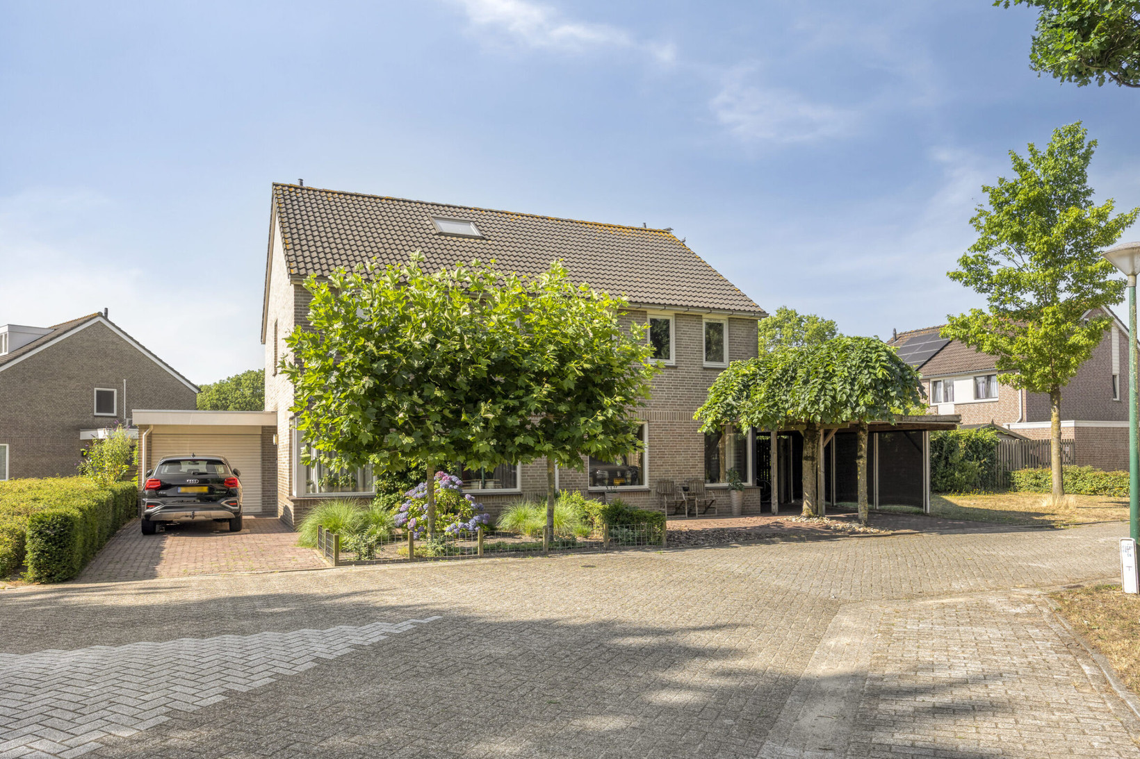 Twee-onder-één-kap te koop: Ooievaarshorst 24, Grave
