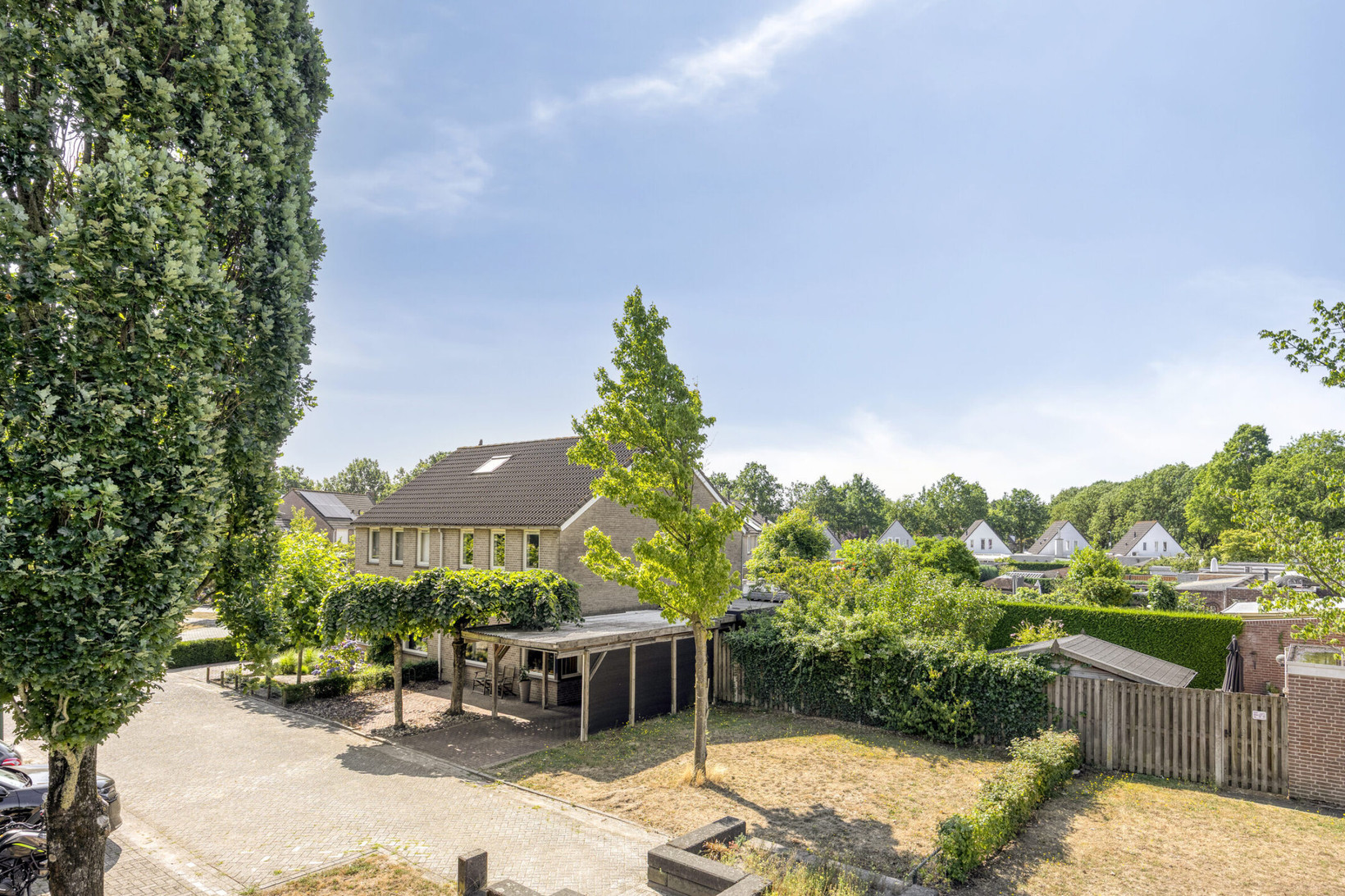 Twee-onder-één-kap te koop: Ooievaarshorst 24, Grave
