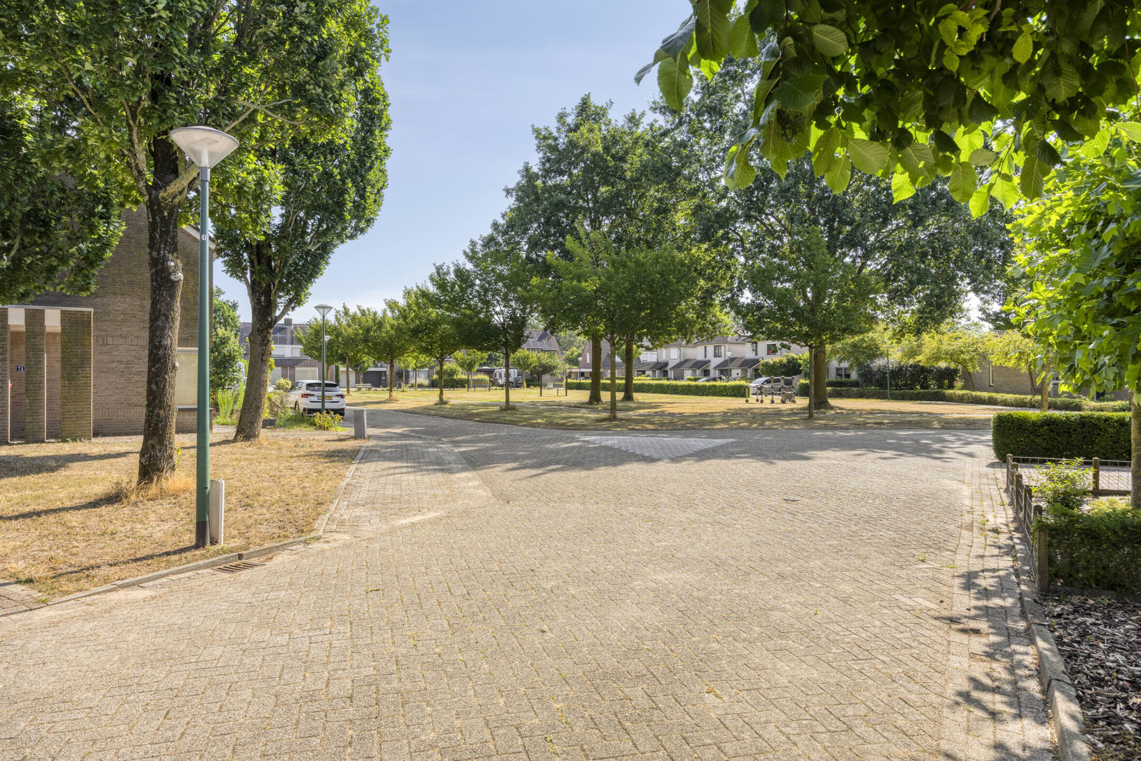 Twee-onder-één-kap te koop: Ooievaarshorst 24, Grave