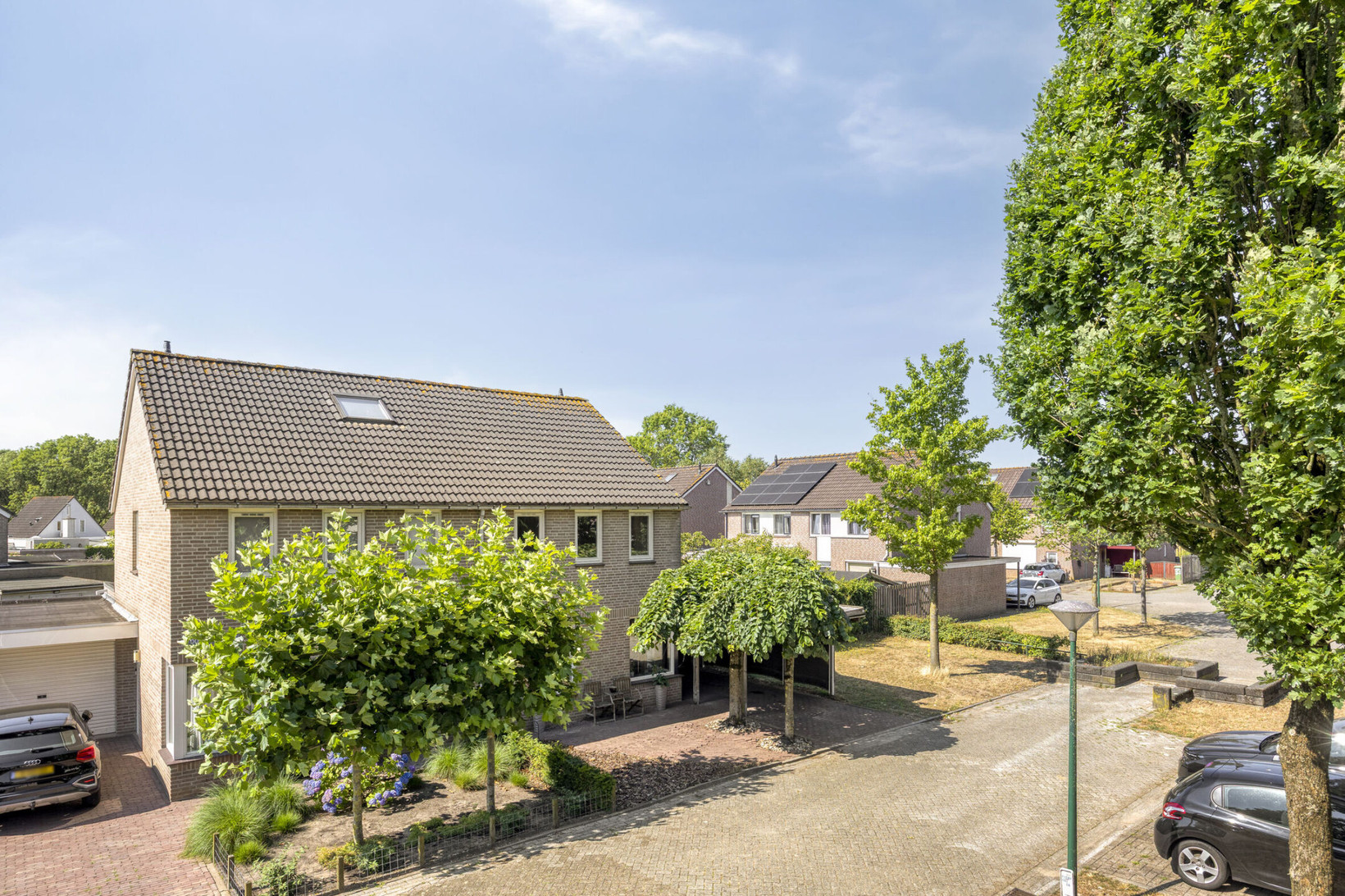 Twee-onder-één-kap te koop: Ooievaarshorst 24, Grave