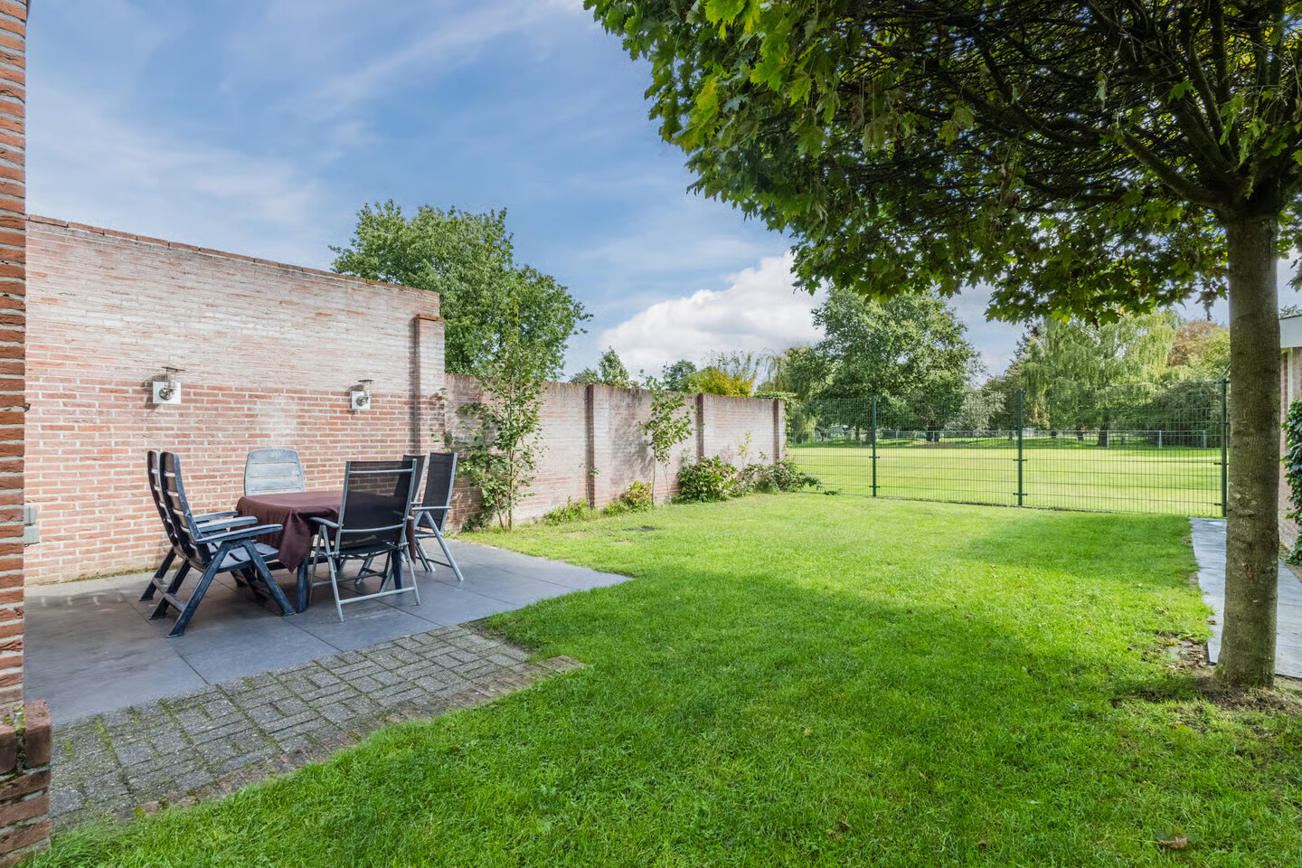 Twee-onder-één-kap te koop: Tolschestraat 13A, Velp