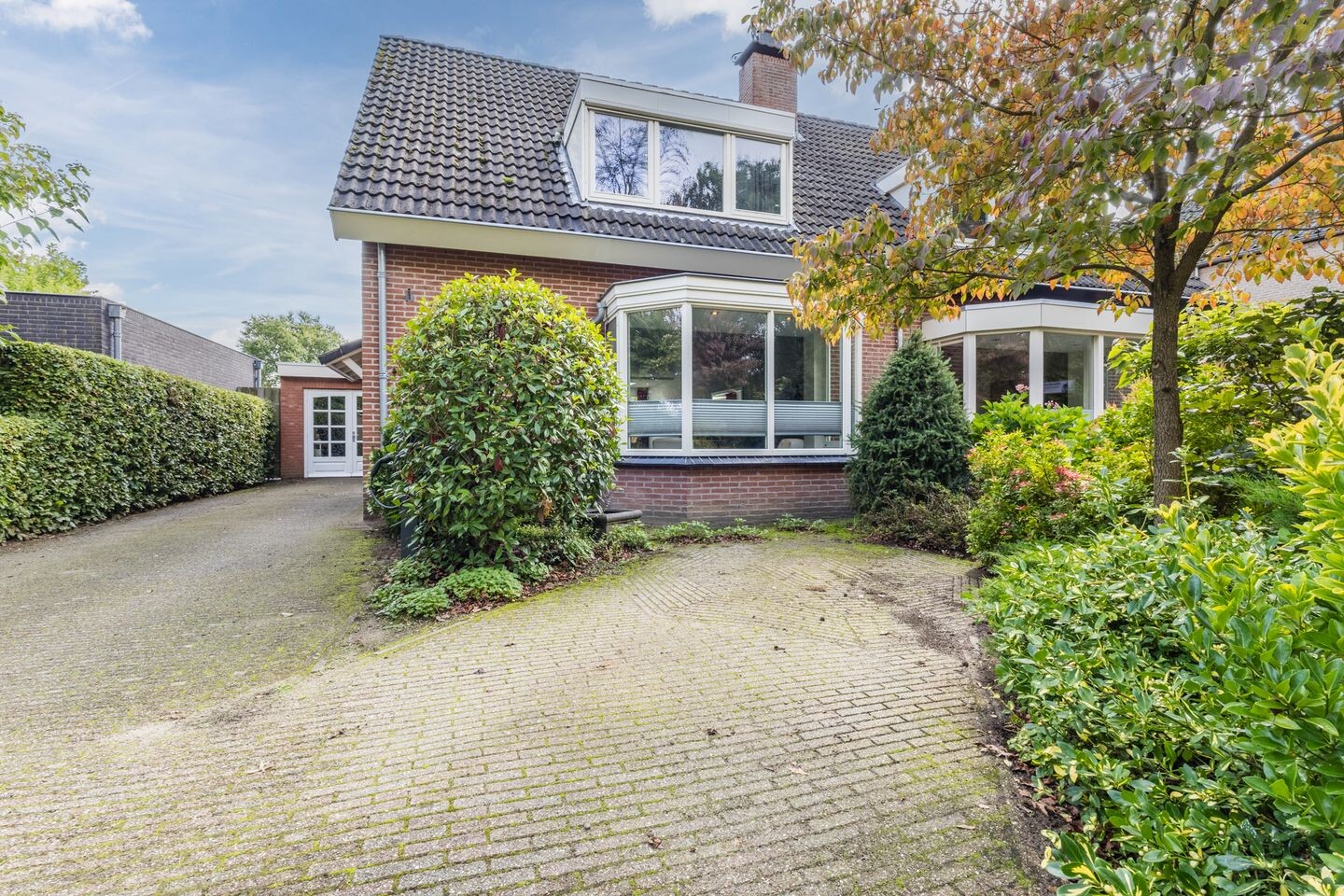 Twee-onder-één-kap te koop: Tolschestraat 13A, Velp