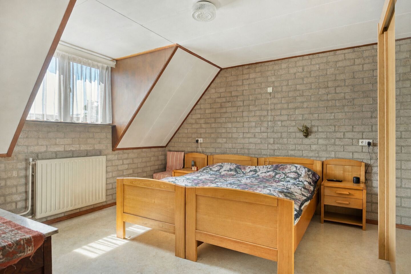 Twee-onder-één-kap te koop: Groote Woordstraat 11, Haren
