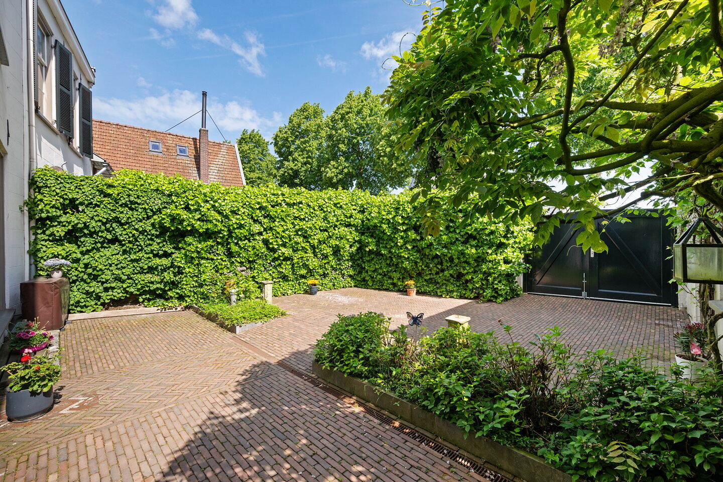 Tussenwoning te koop: Kolonel Wilsstraat 1, Ravenstein