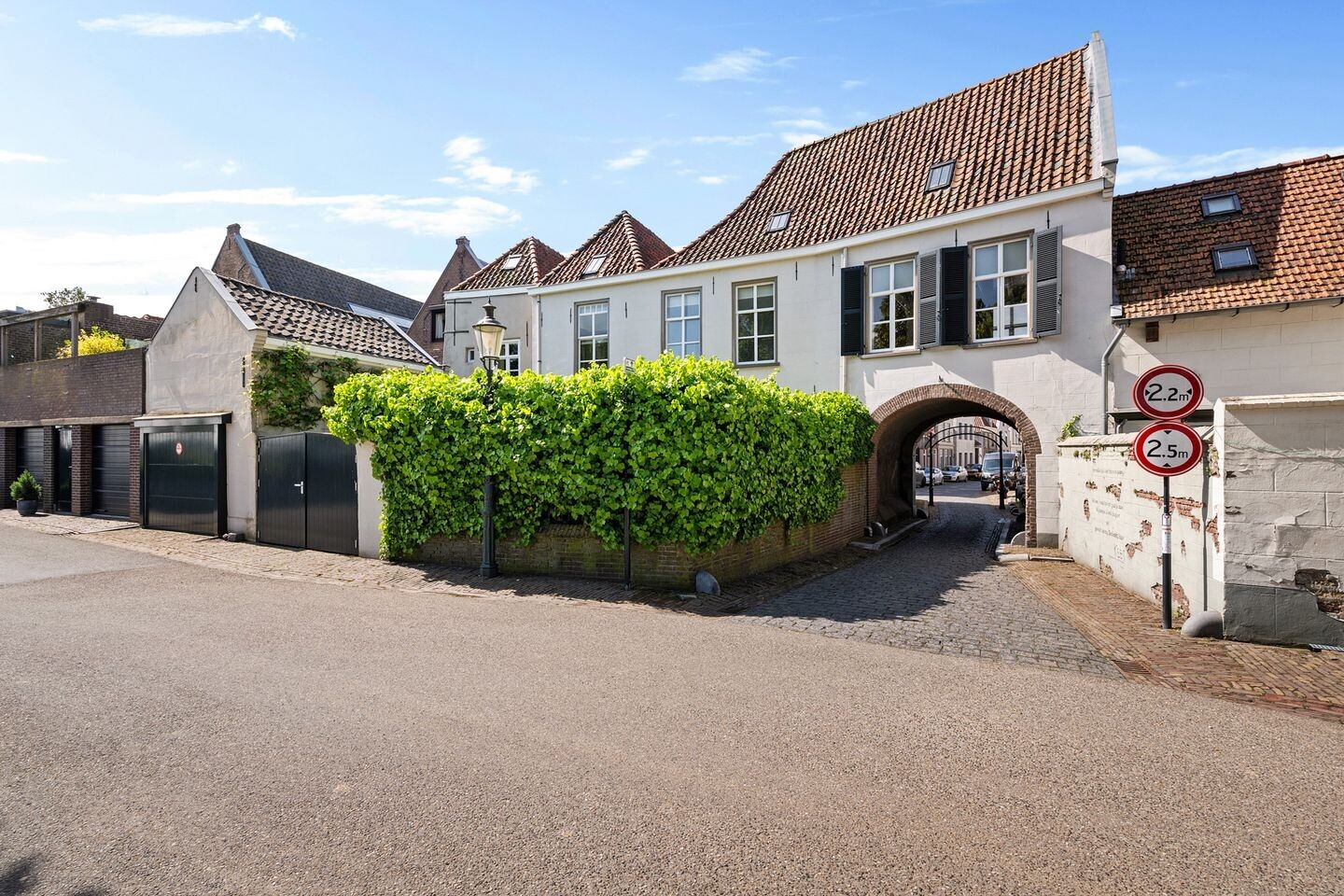 Tussenwoning te koop: Kolonel Wilsstraat 1, Ravenstein