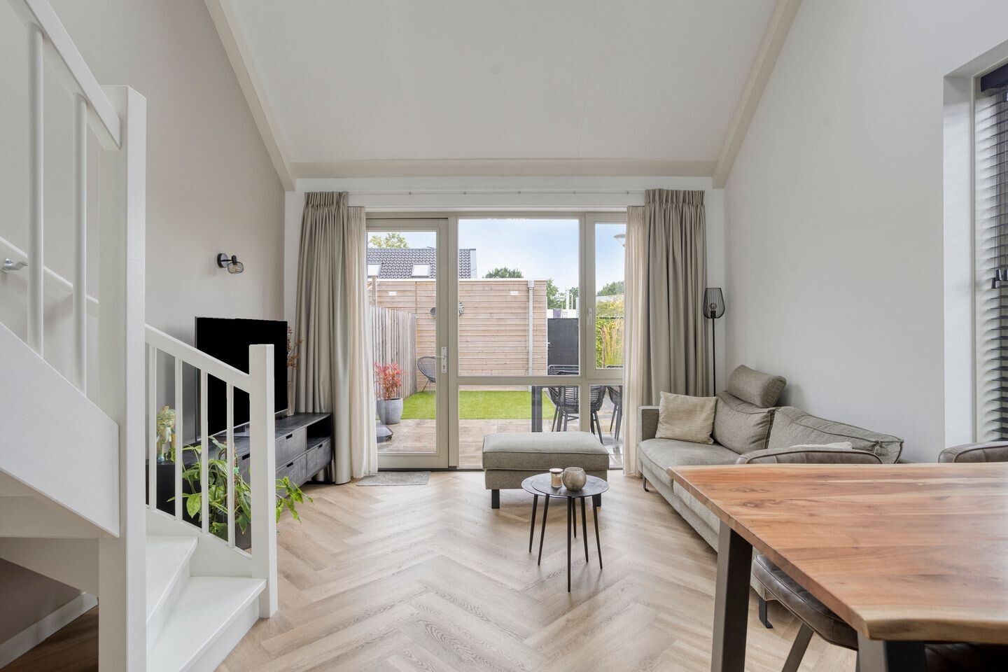 Hoekwoning te koop: Het Kruisstuk 2, Ravenstein