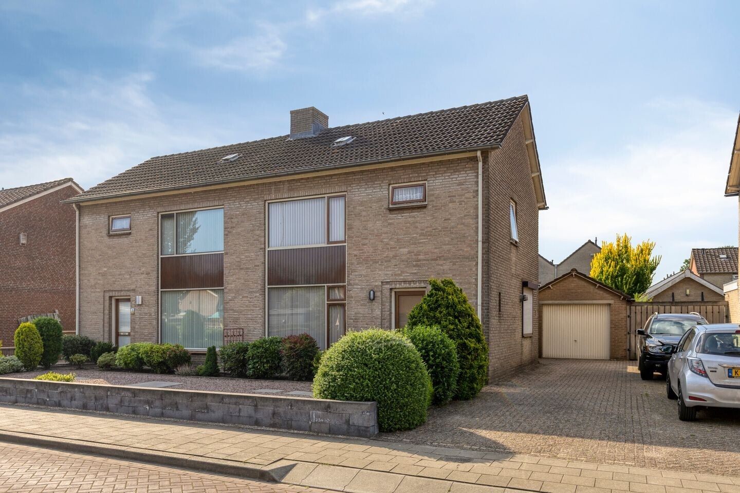 Twee-onder-één-kap te koop: Looierstraat 9, Schaijk