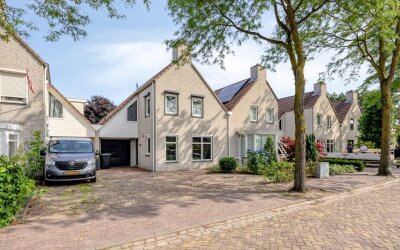 Hoefstraat 16