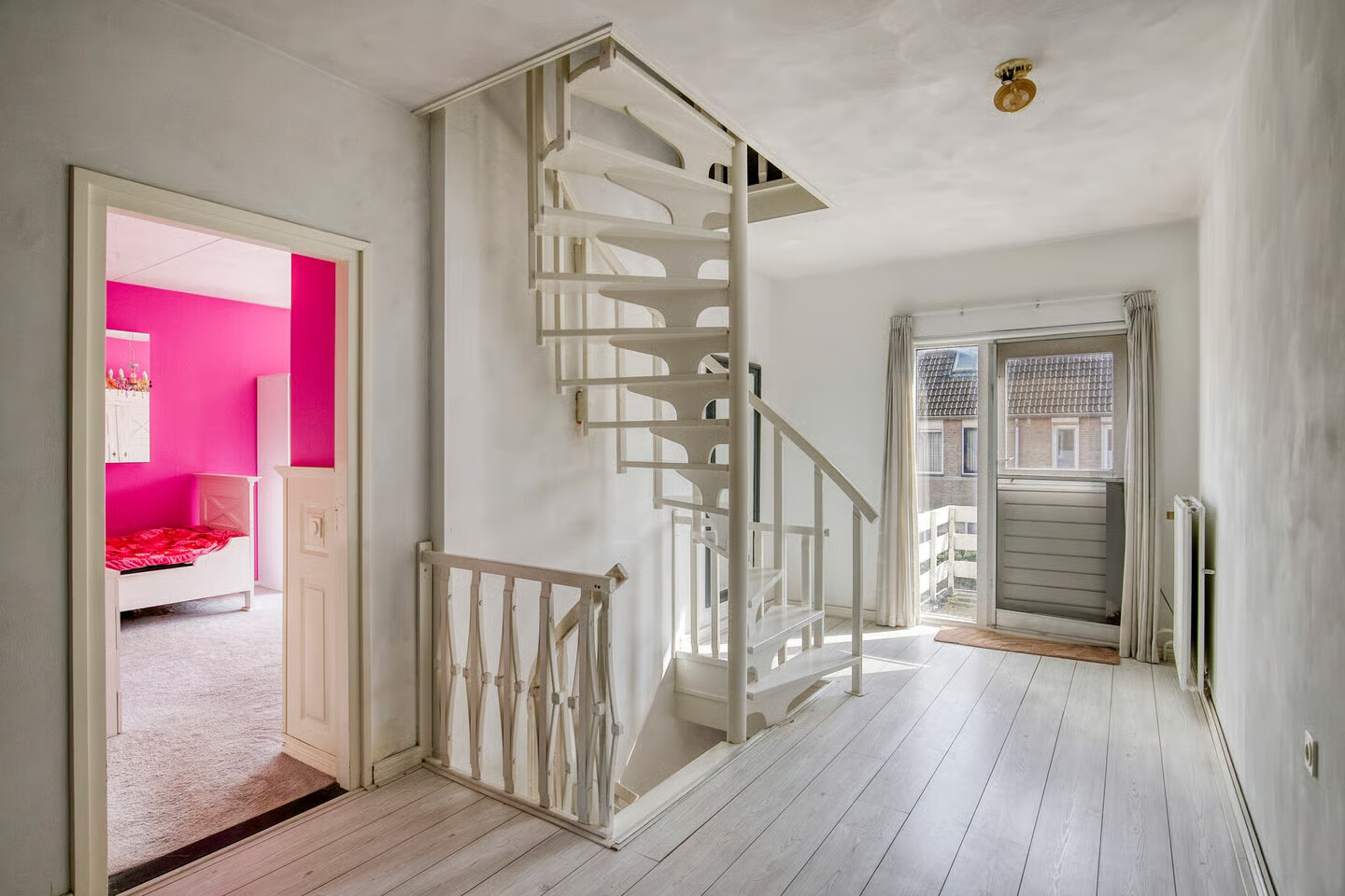 Hoekwoning te koop: Tolweg 1A, Geffen