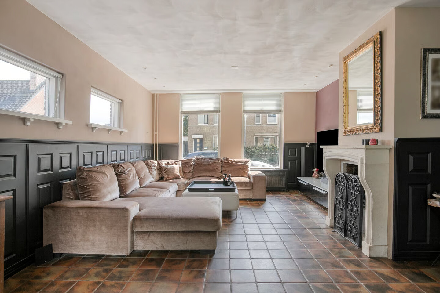 Hoekwoning te koop: Tolweg 1A, Geffen