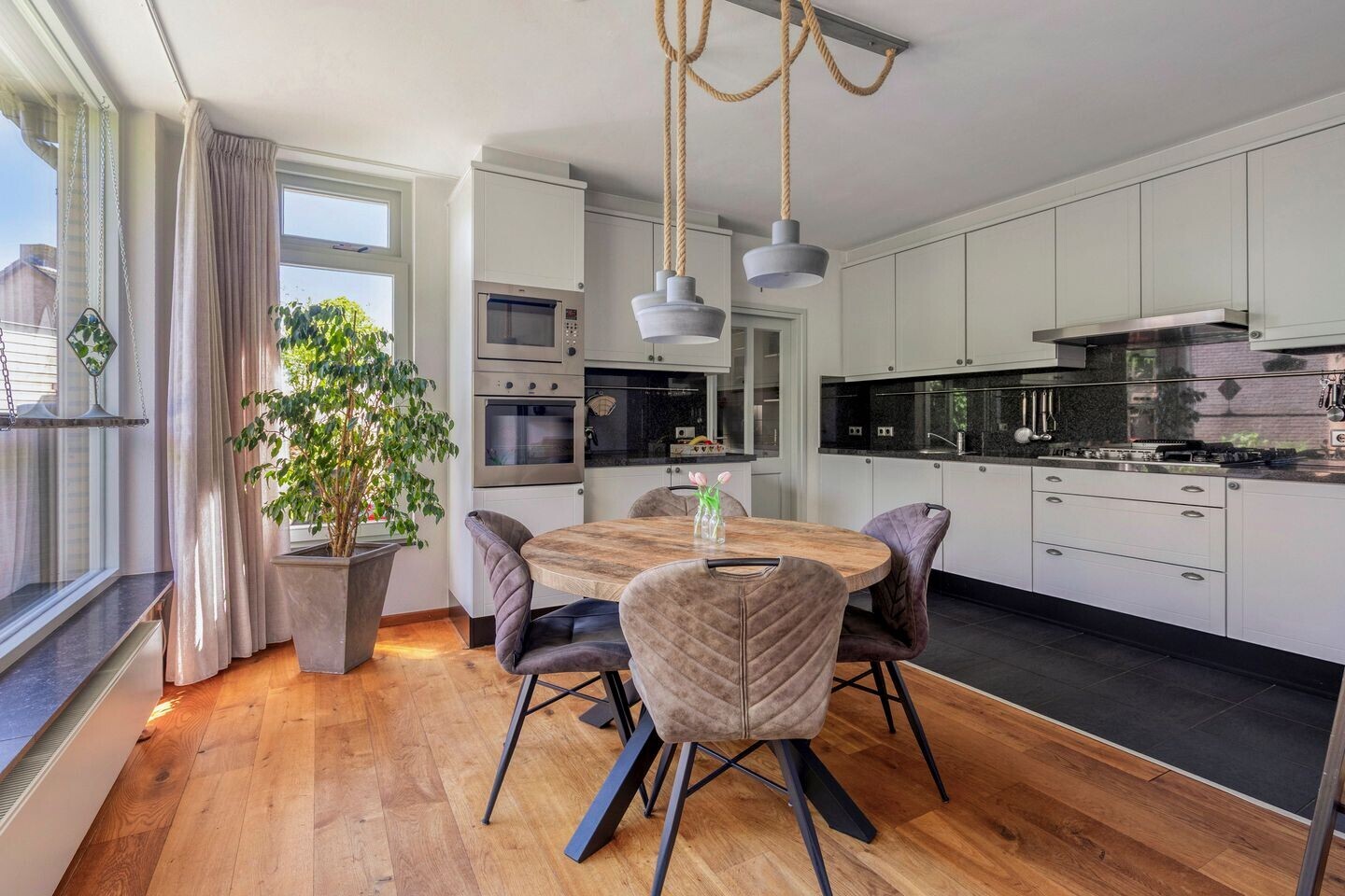 Vrijstaande woning te koop: Simon van den Berghstraat 42, Geffen