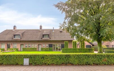Dorpstraat 8