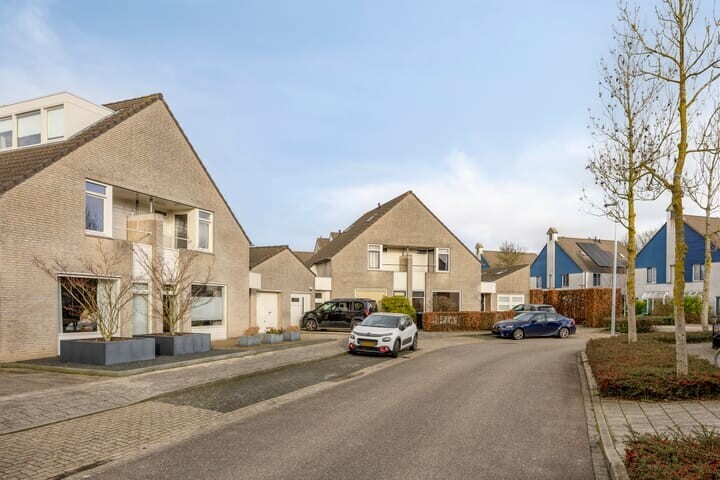 Tussenwoning te koop: Missielaan 26, Uden
