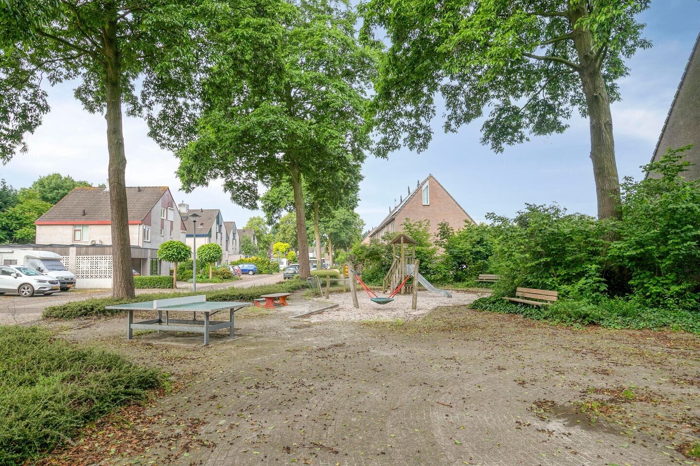 Tussenwoning te koop: Sterappel 7, Uden