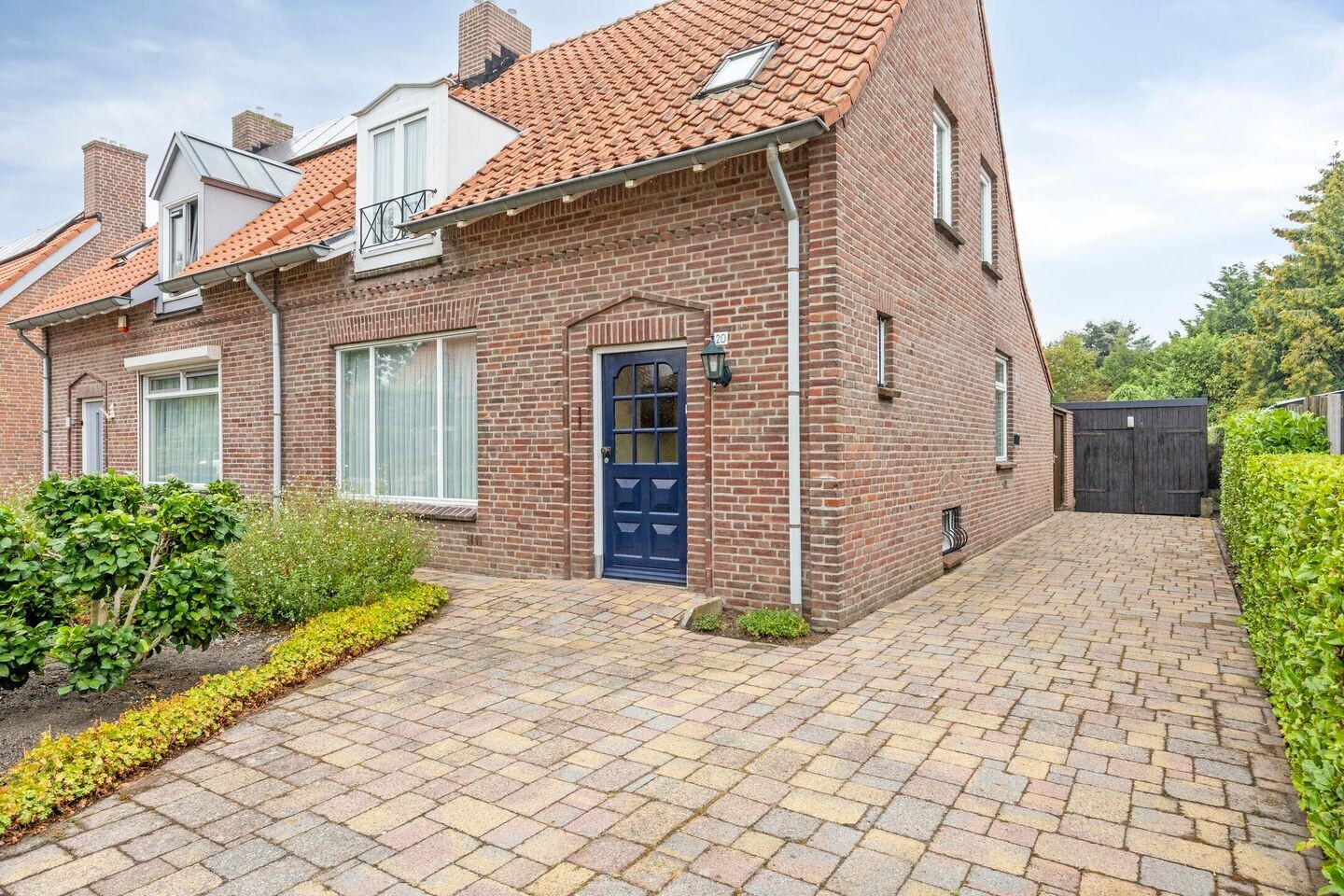 Twee-onder-één-kap te koop: Bosschebaan 20, Uden