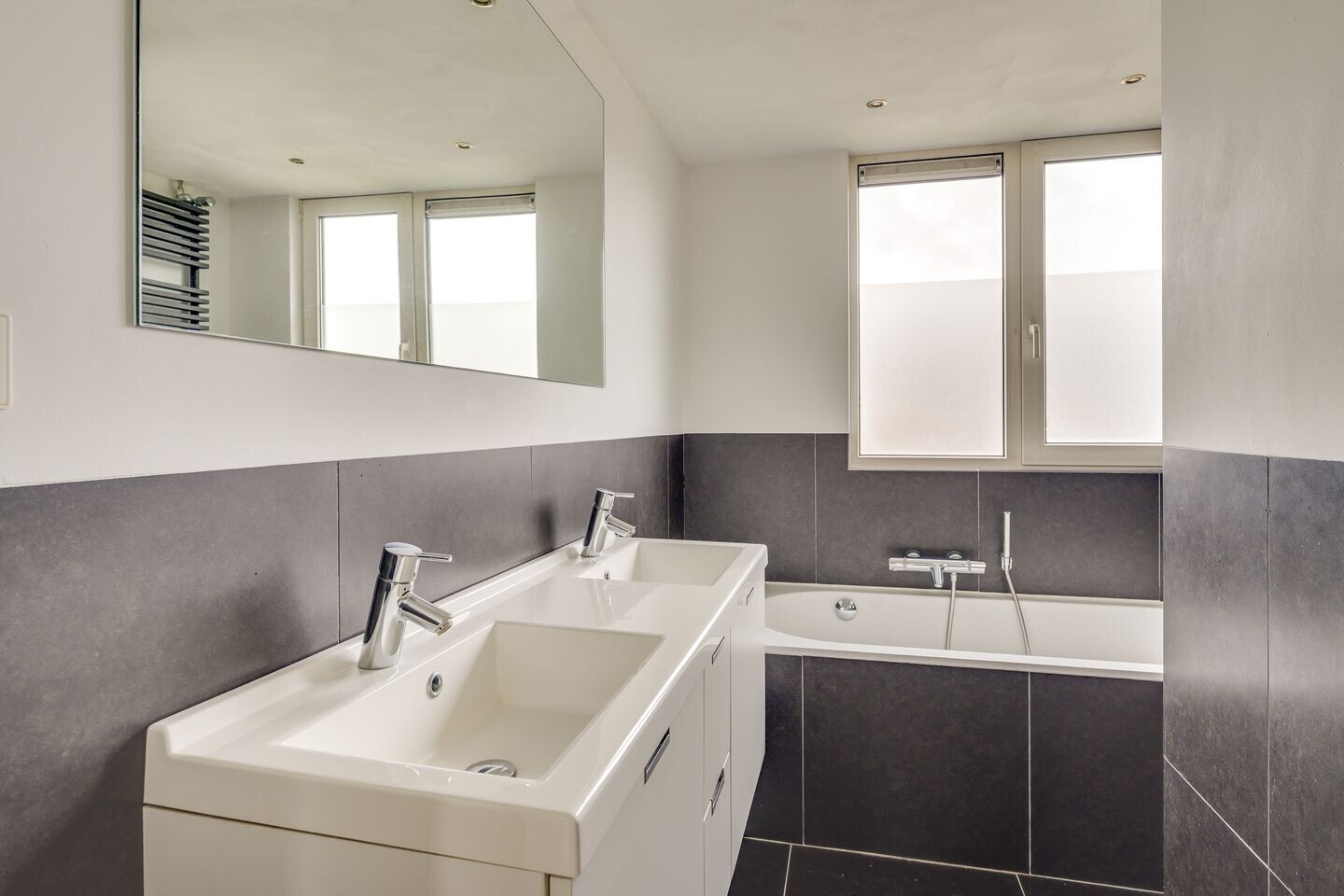 Tussenwoning te koop: Gitaarstraat 34, Uden