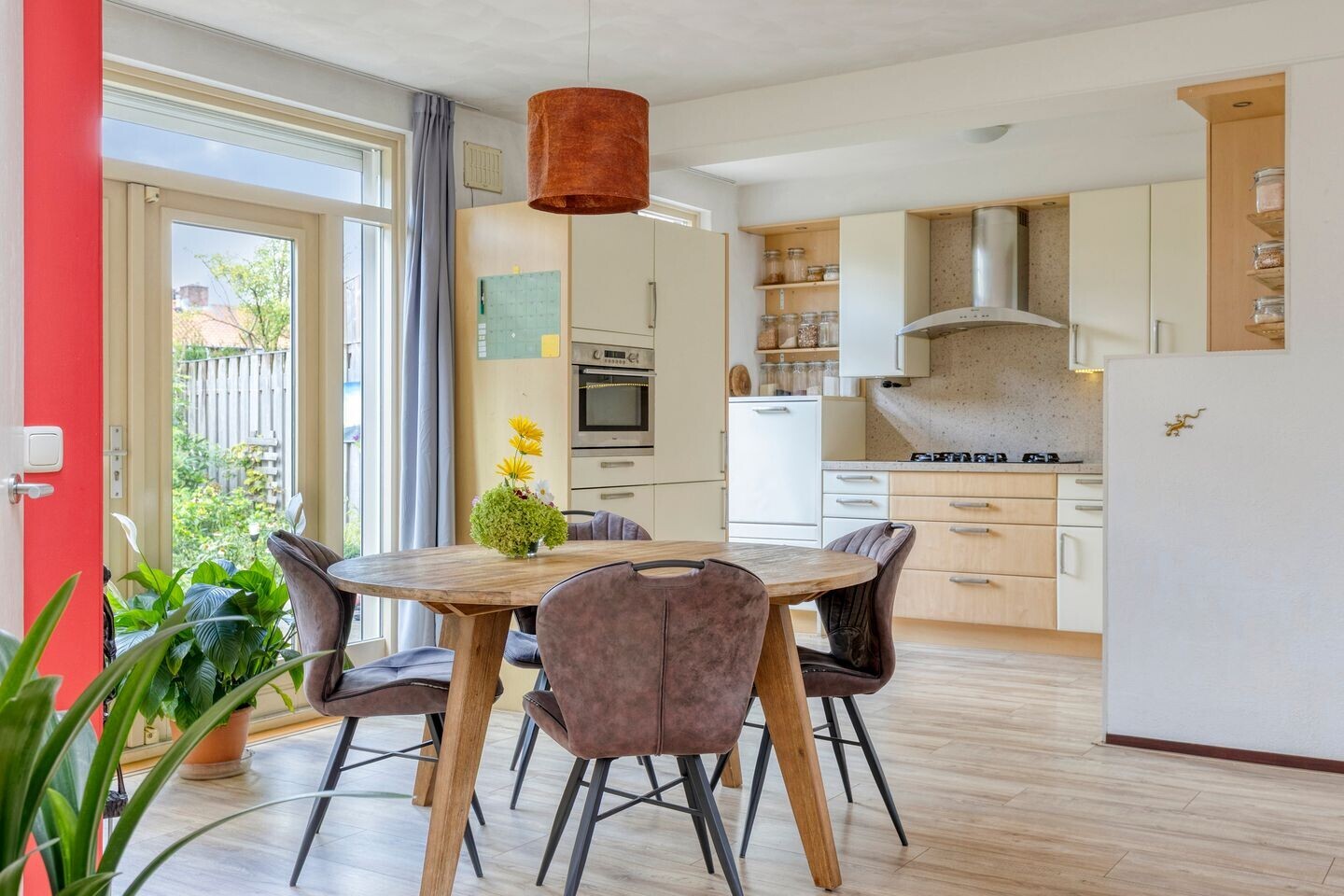 Tussenwoning te koop: Reinoldstraat 23, Uden