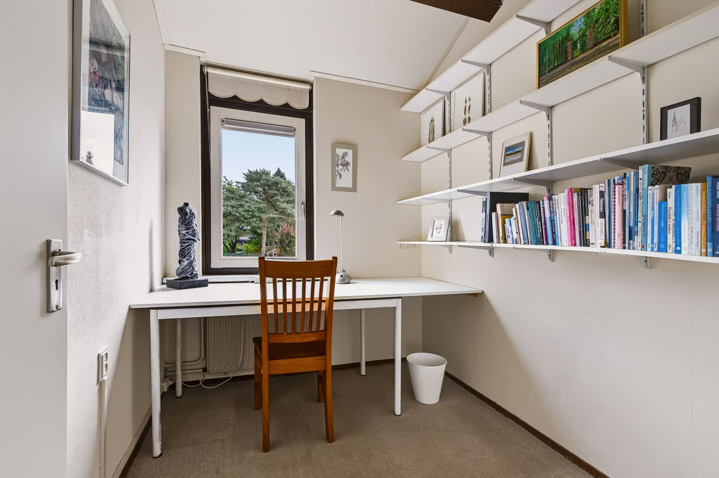 Tussenwoning te koop: Herman Linnebankhof 30, Uden