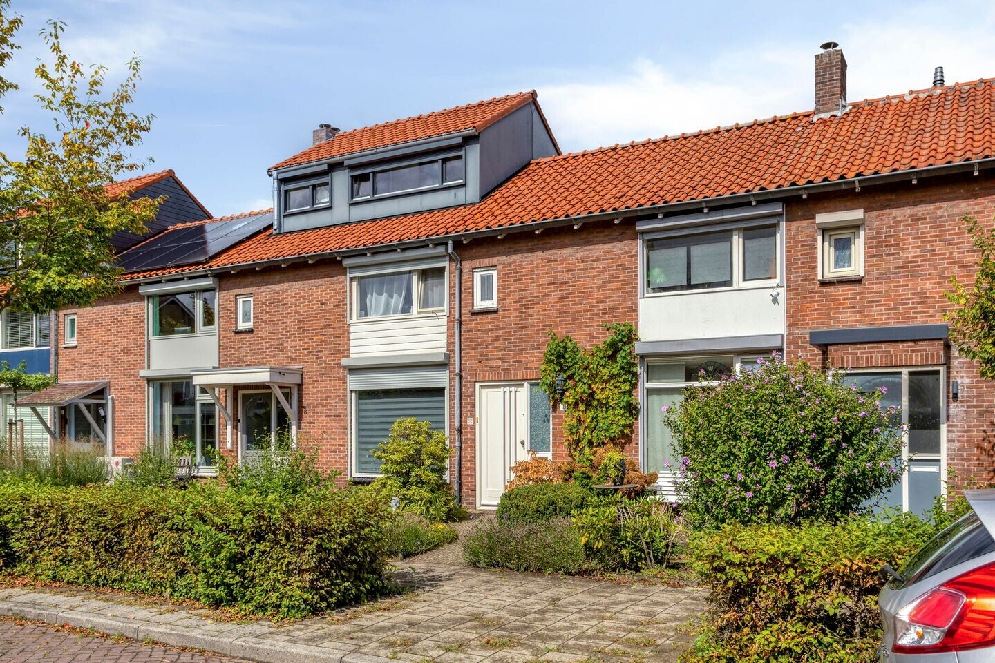 Tussenwoning te koop: Tulpstraat 10, Uden
