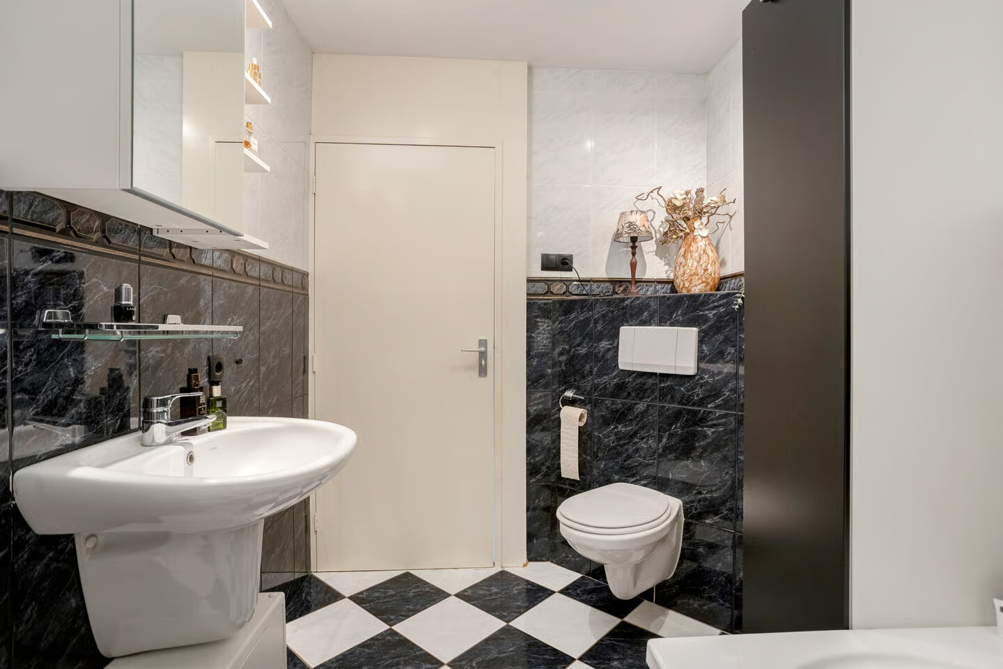 Tussenwoning te koop: Tulpstraat 10, Uden