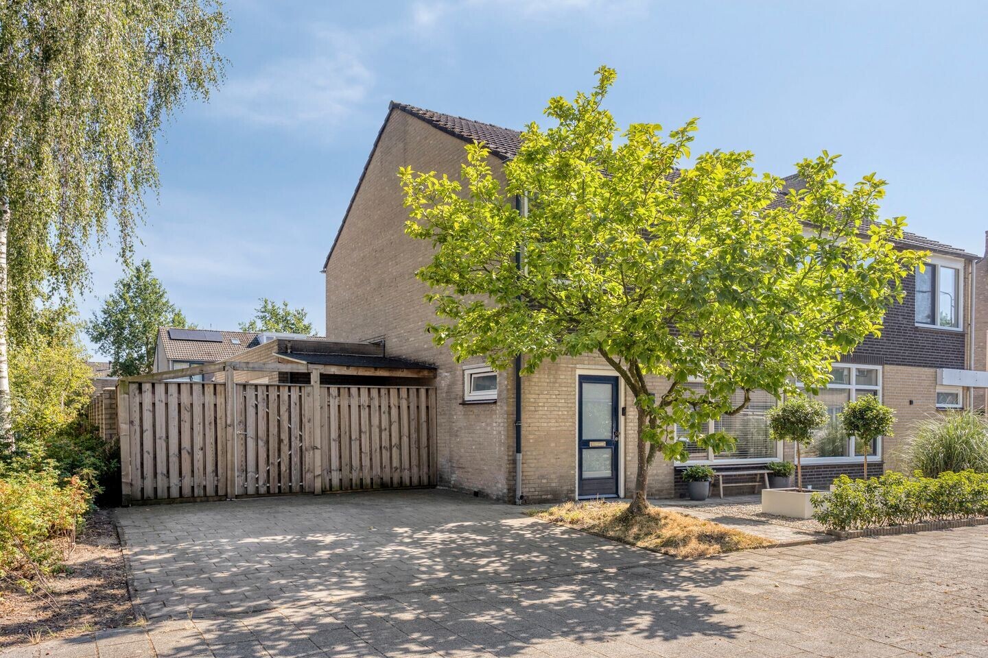 Twee-onder-één-kap te koop: Jonkerveld 711, Uden