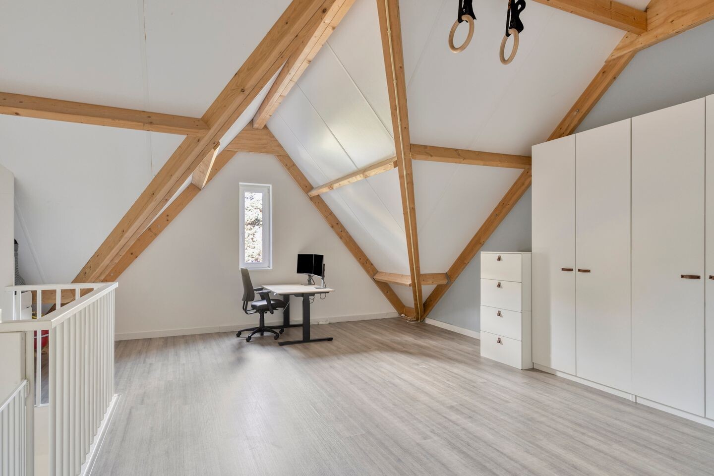 Tussenwoning te koop: Zonnedauw 24, Odiliapeel