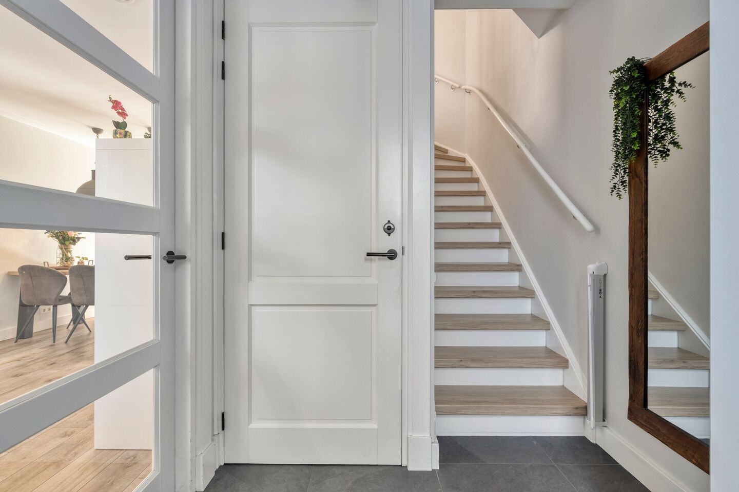 Tussenwoning te koop: Zonnedauw 24, Odiliapeel