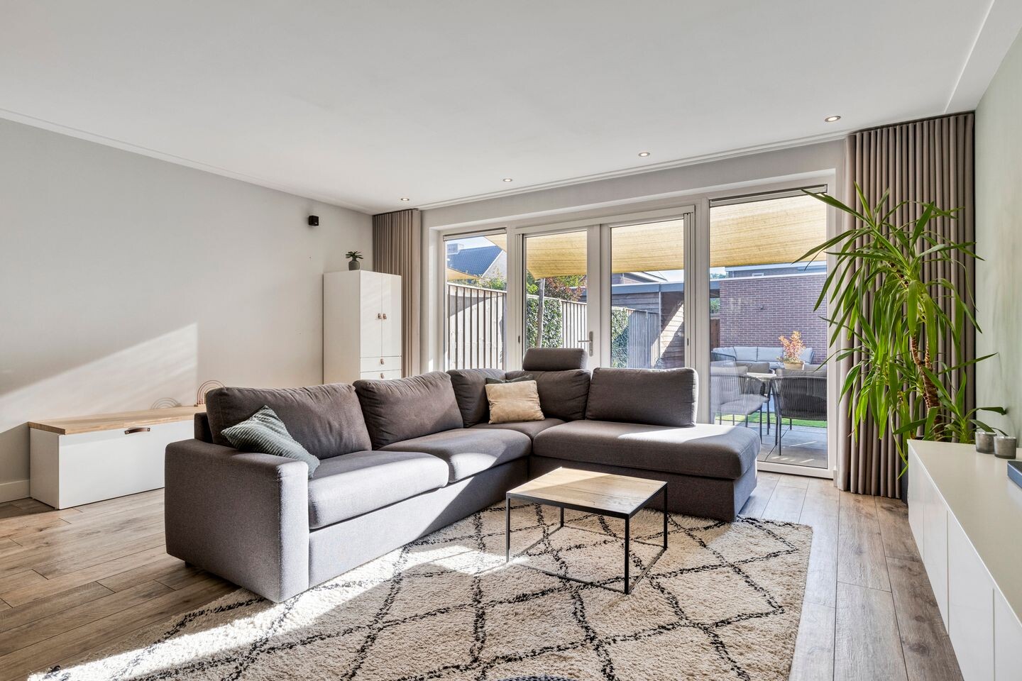 Tussenwoning te koop: Zonnedauw 24, Odiliapeel
