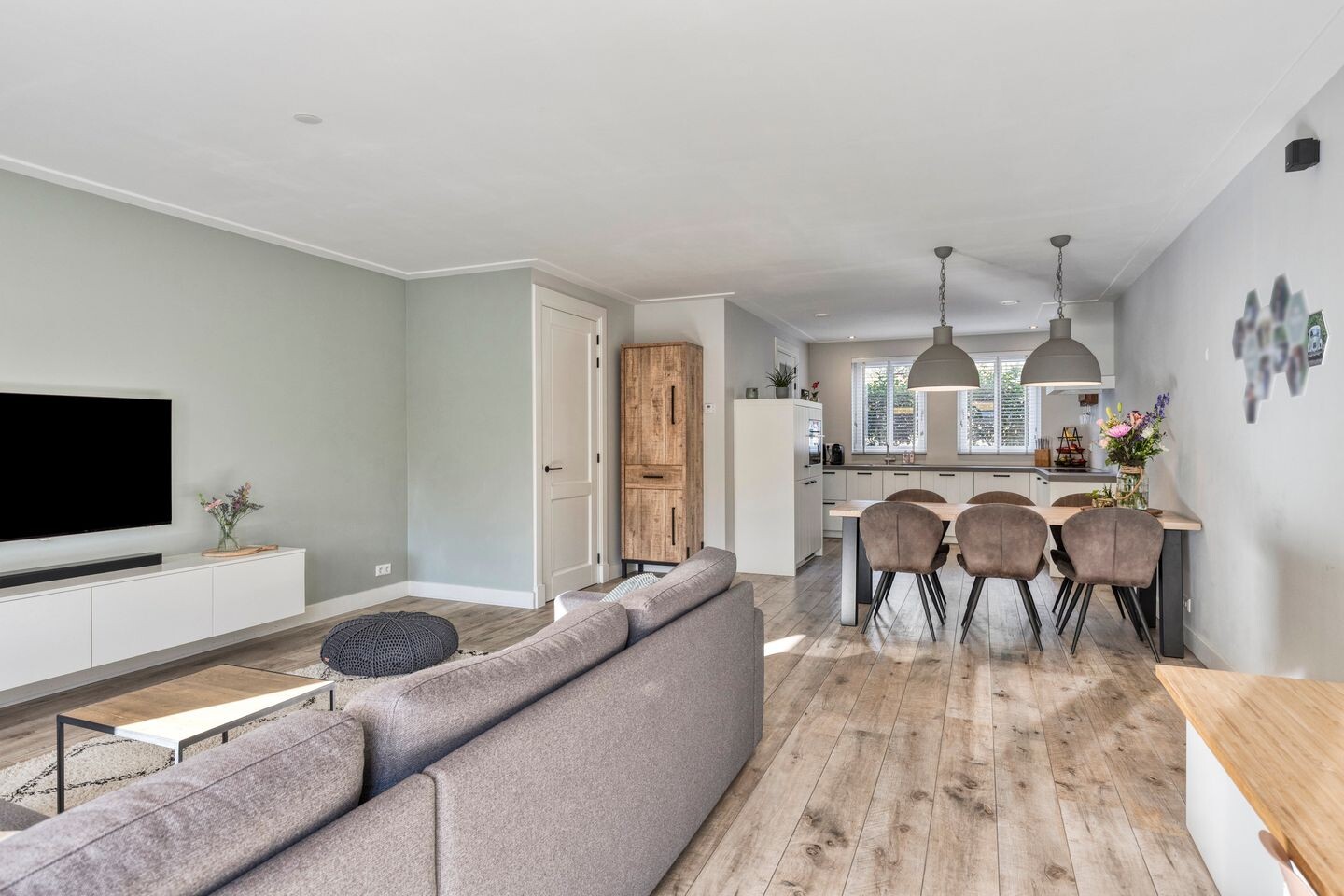 Tussenwoning te koop: Zonnedauw 24, Odiliapeel