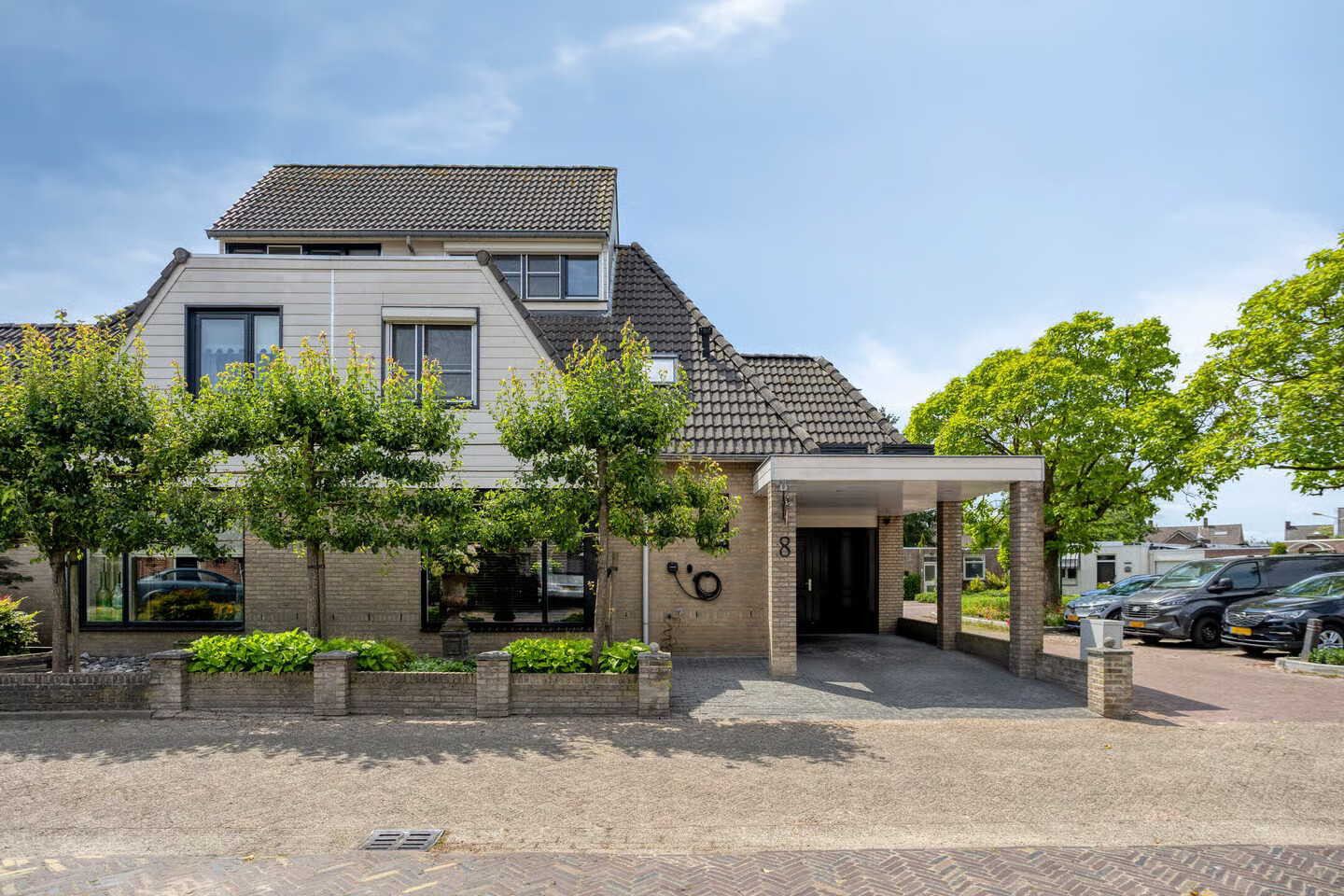 Twee-onder-één-kap te koop: St.-Michaëlstraat 8, Gemert