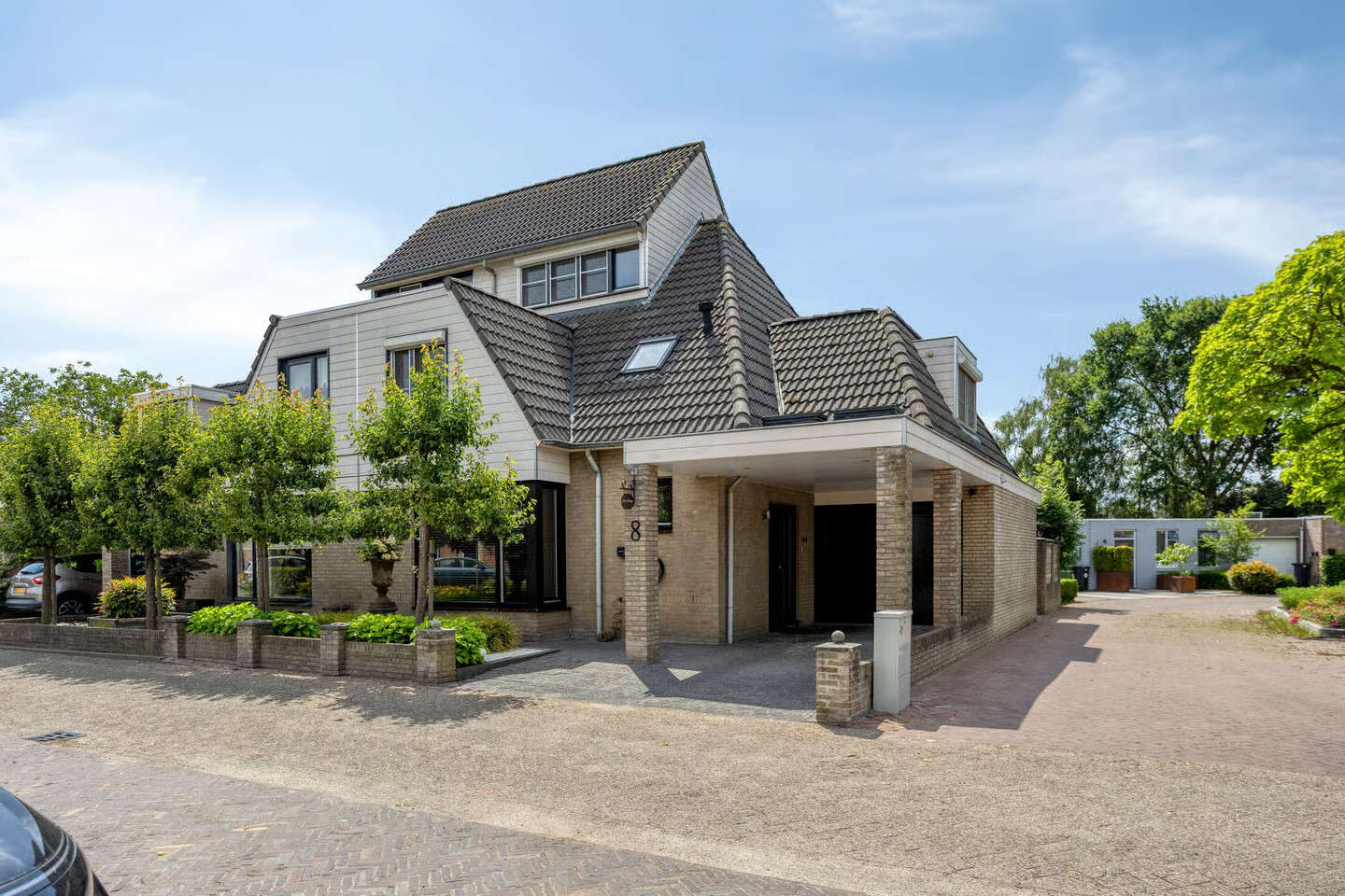 Twee-onder-één-kap te koop: St.-Michaëlstraat 8, Gemert