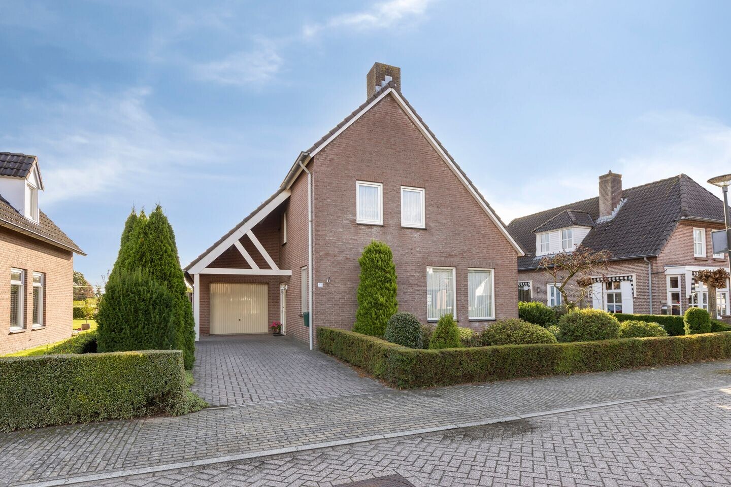 Vrijstaande woning te koop: van Musschenbroekstraat 13, Elsendorp