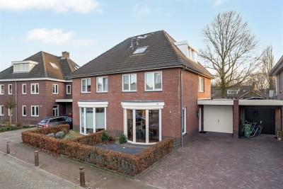 Korenbloem 14