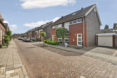 Burg vd Mor. 10