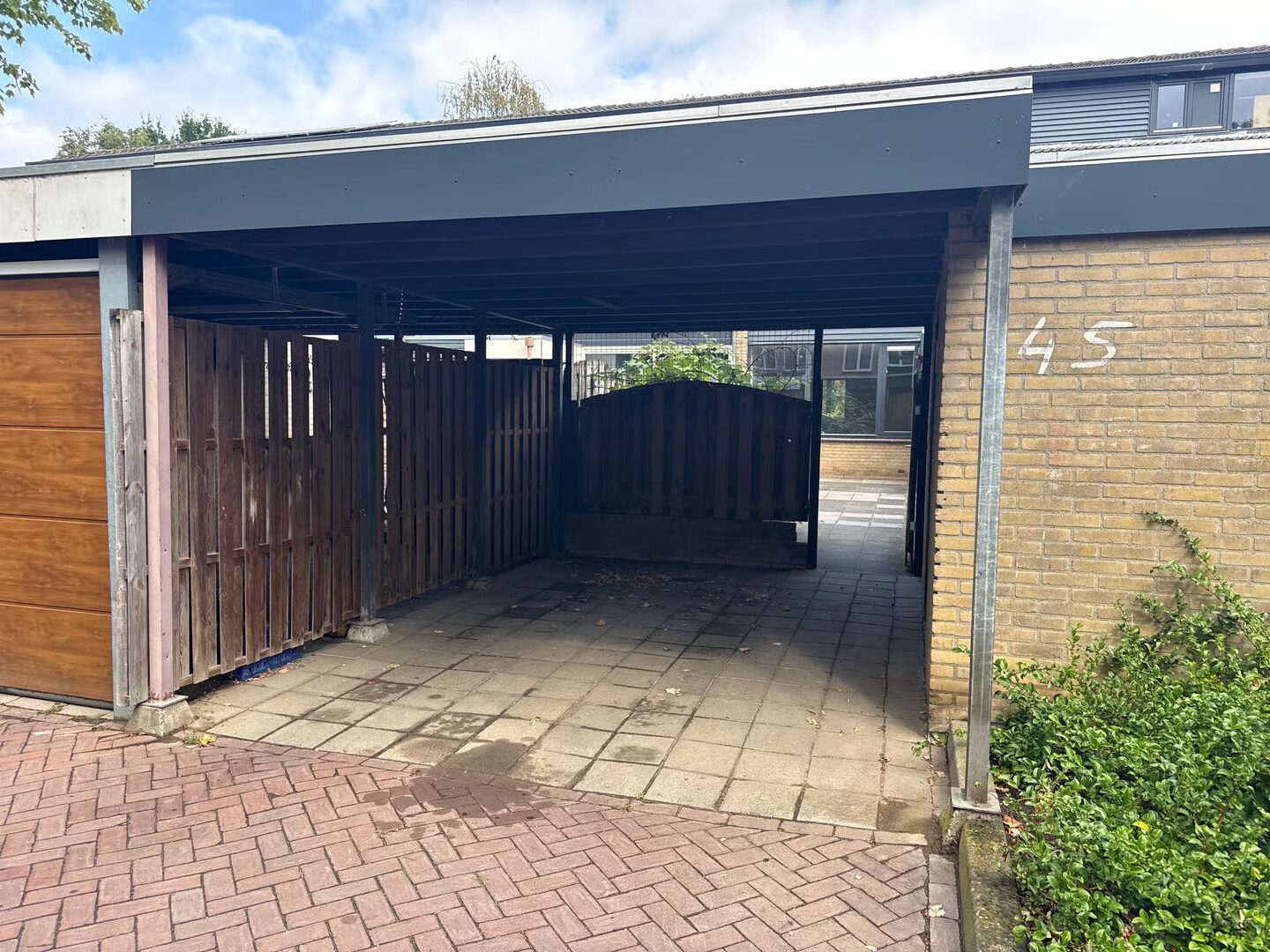 Tussenwoning te koop: Hazeleger 45, Cuijk