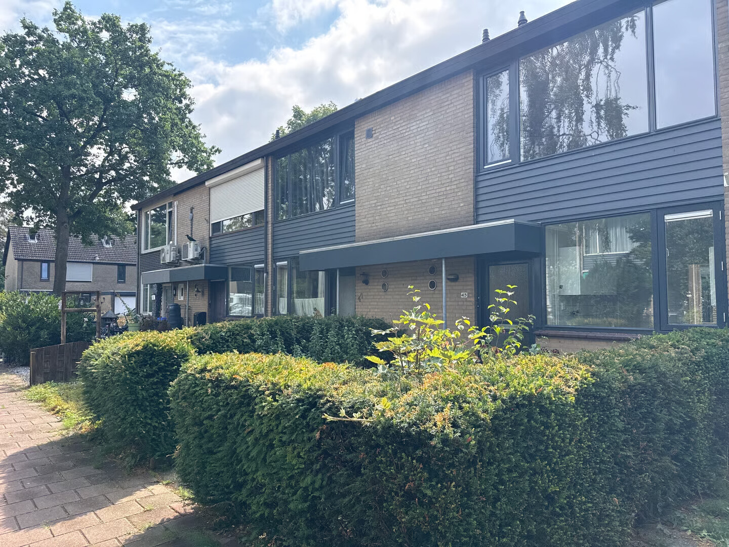 Tussenwoning te koop: Hazeleger 45, Cuijk