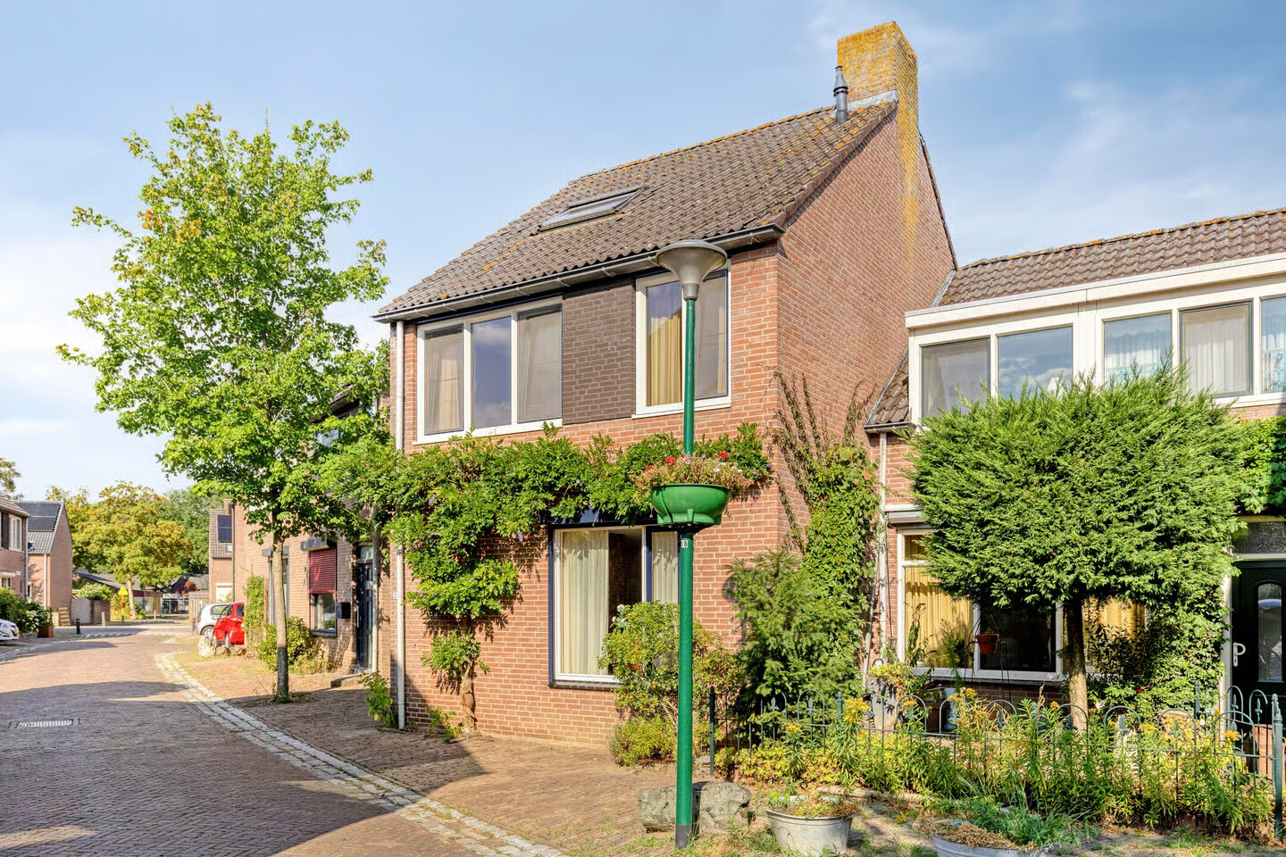 Hoekwoning te koop: Valkenhorst 38, Cuijk