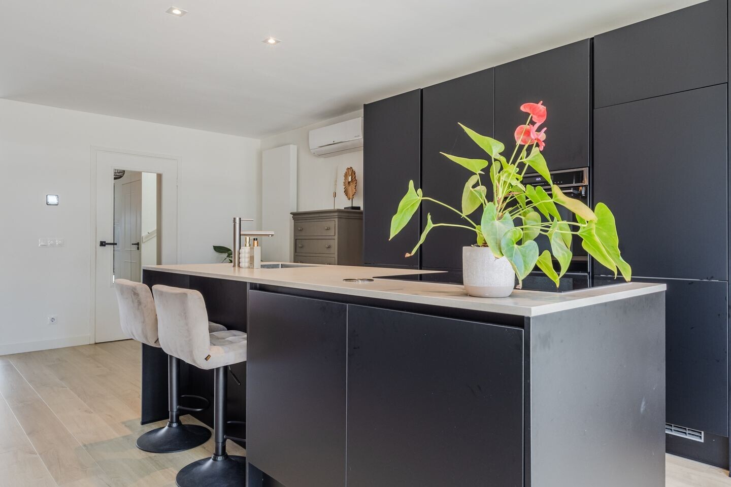 Hoekwoning te koop: Kardinaalsmuts 103, Cuijk