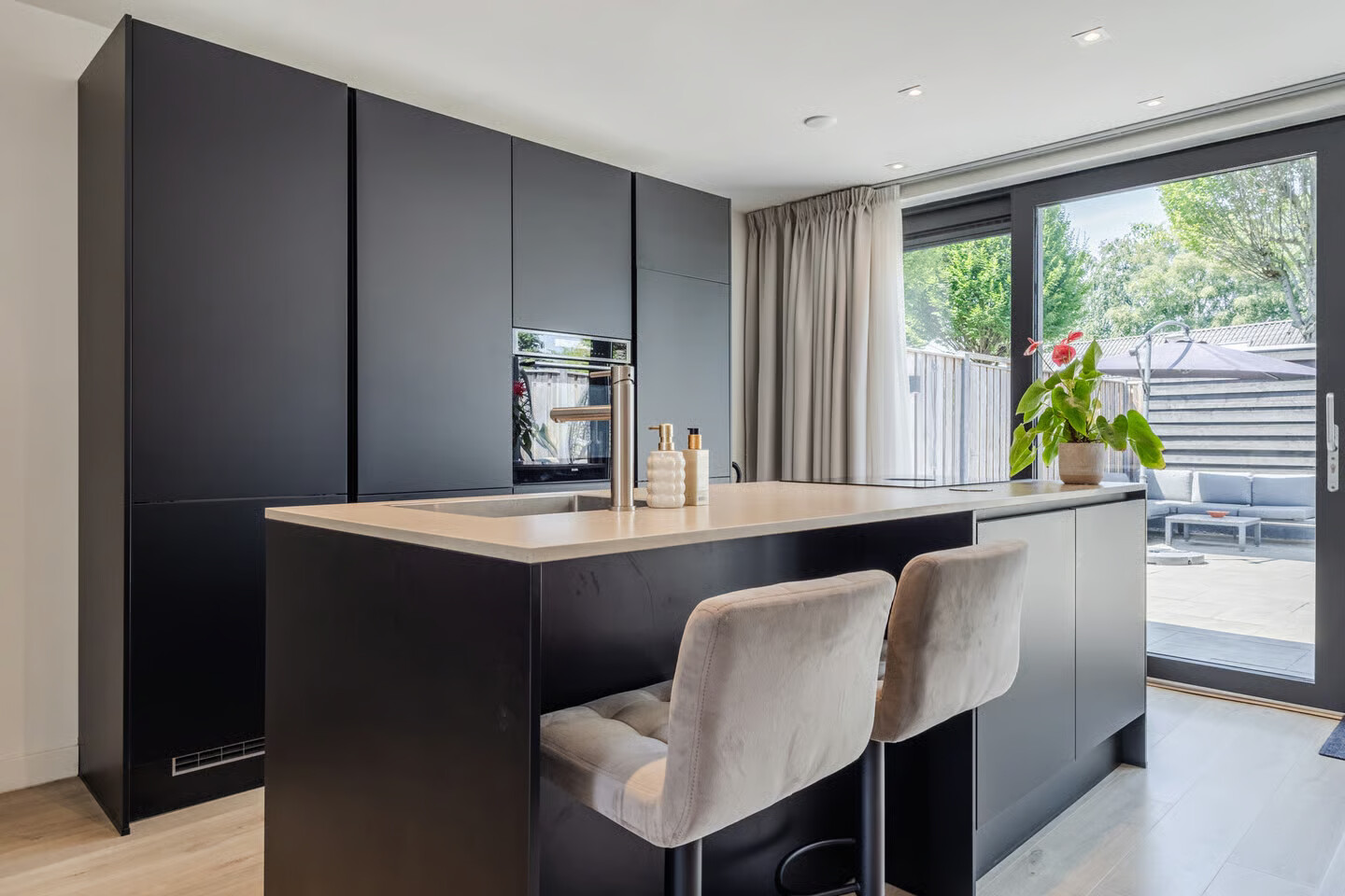 Hoekwoning te koop: Kardinaalsmuts 103, Cuijk