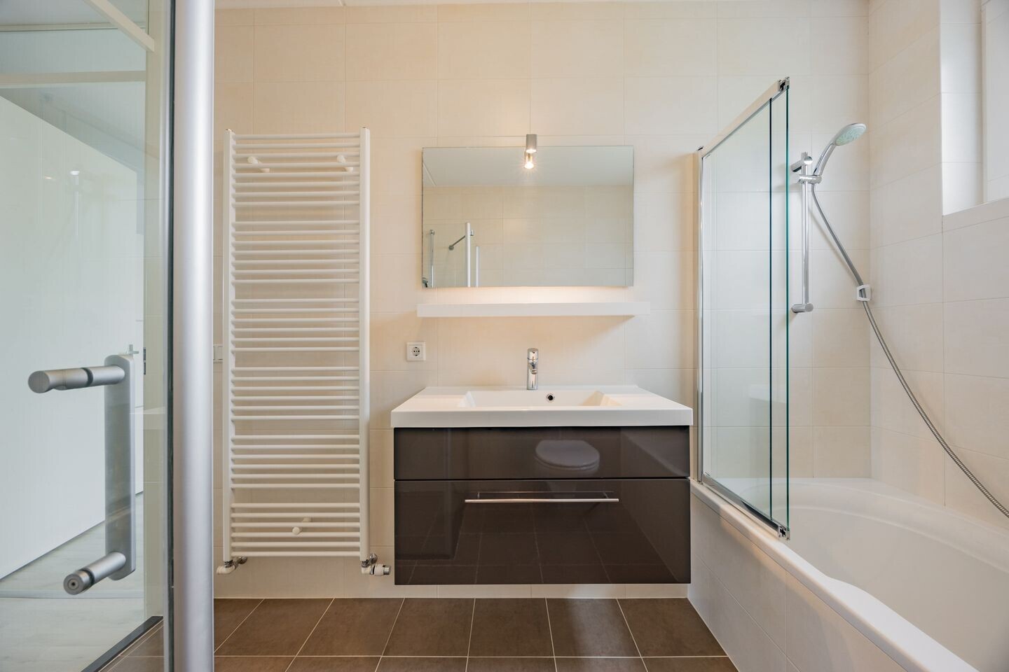Tussenwoning te koop: Veldoven 12, Cuijk
