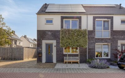 Pastoor Suijsstraat 19