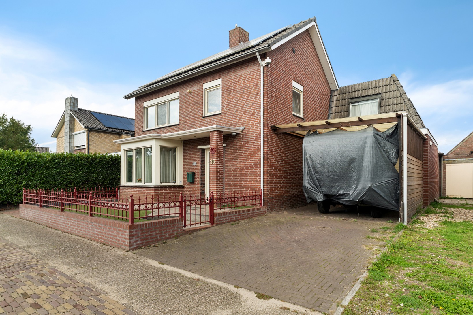 Hoekwoning te koop: Kampsestraat 36, Haps