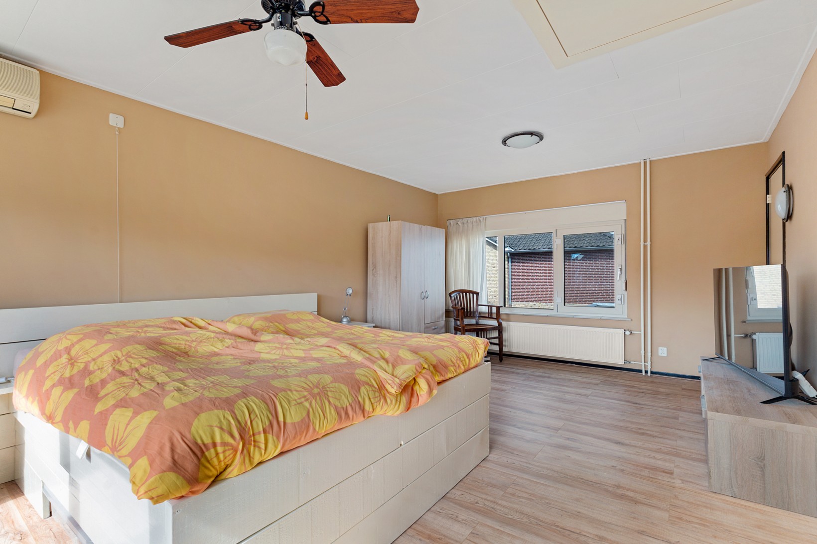 Hoekwoning te koop: Kampsestraat 36, Haps