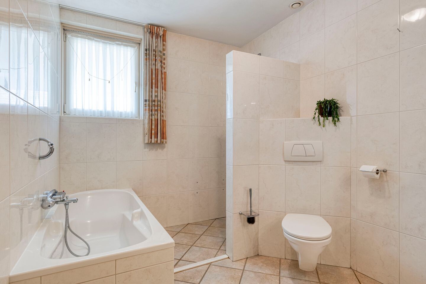 Vrijstaande woning te koop: Snavelbiesstraat 1, Landhorst